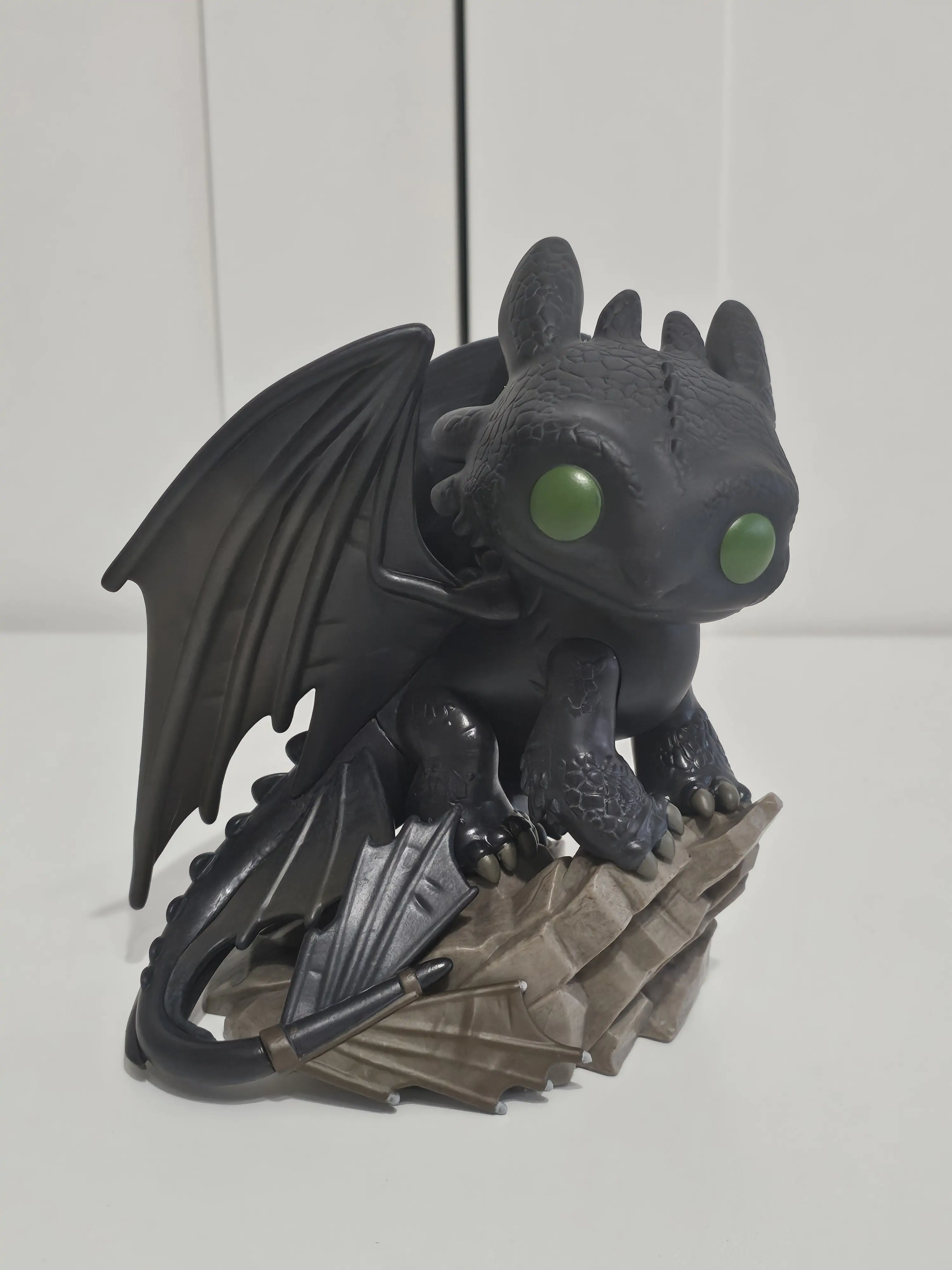 How to Train Your Dragon LAM Funko POP! Deluxe vinylová figurka Toothless 16 cm fotografii produktu