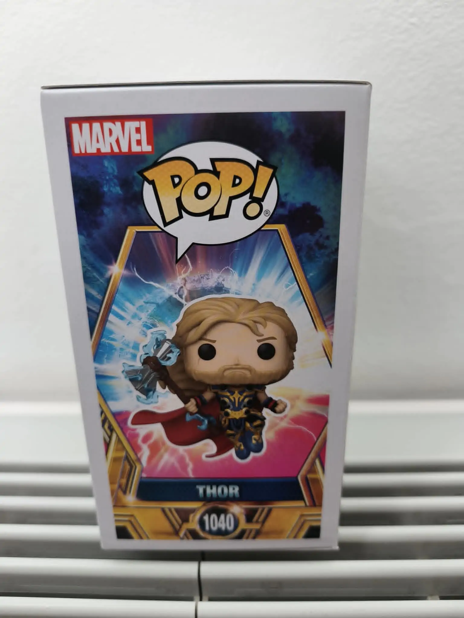 Thor: Love & Thunder POP! Vinylová Figurka Thor 9 cm fotografii produktu