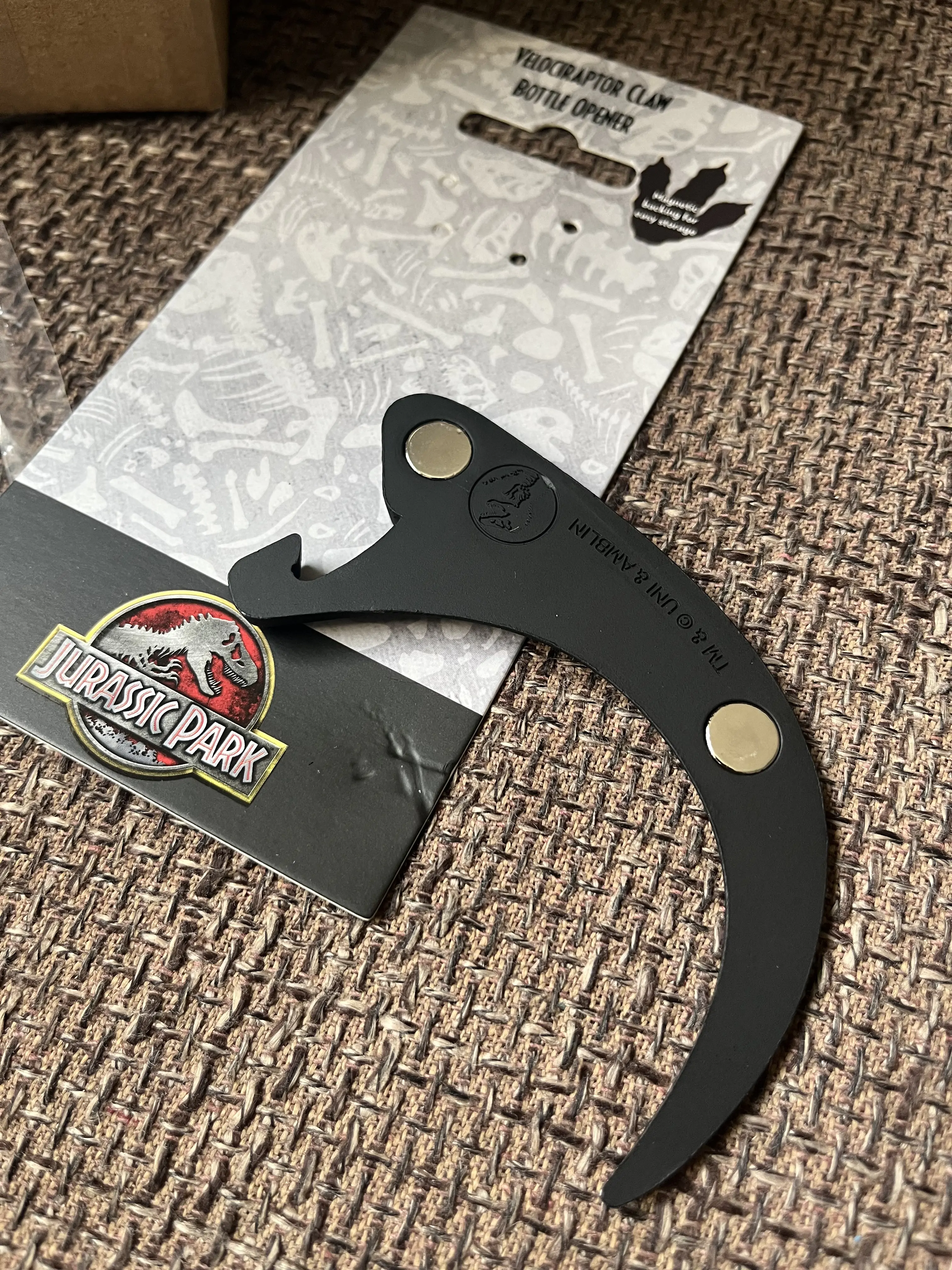 Otvírák na lahve Jurský park Velociraptor Dráp fotografii produktu
