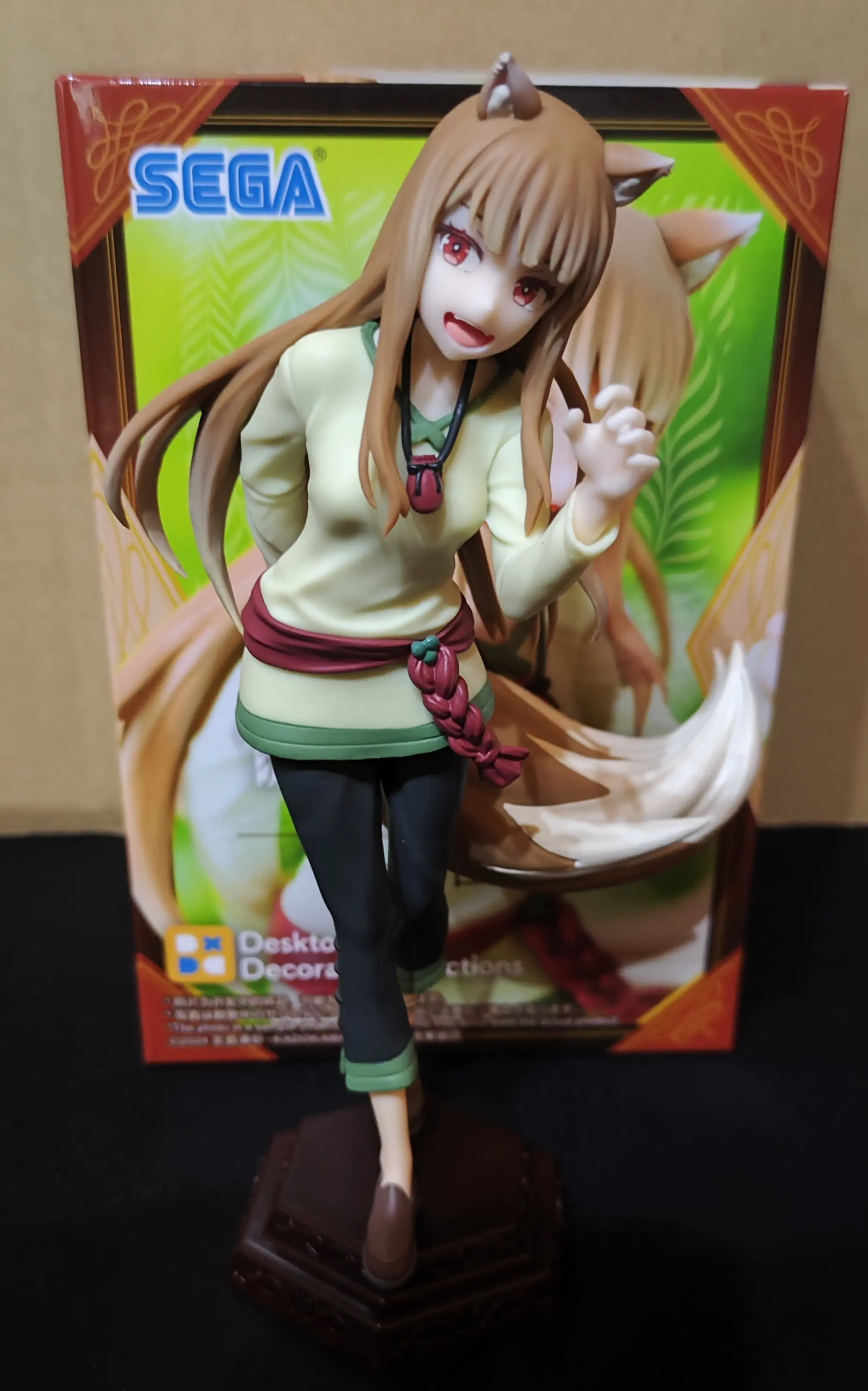 Spice and Wolf: Merchant meets the Wise Wolf PVC Soška Desktop x Decorate Collections Holo 16 cm fotografii produktu