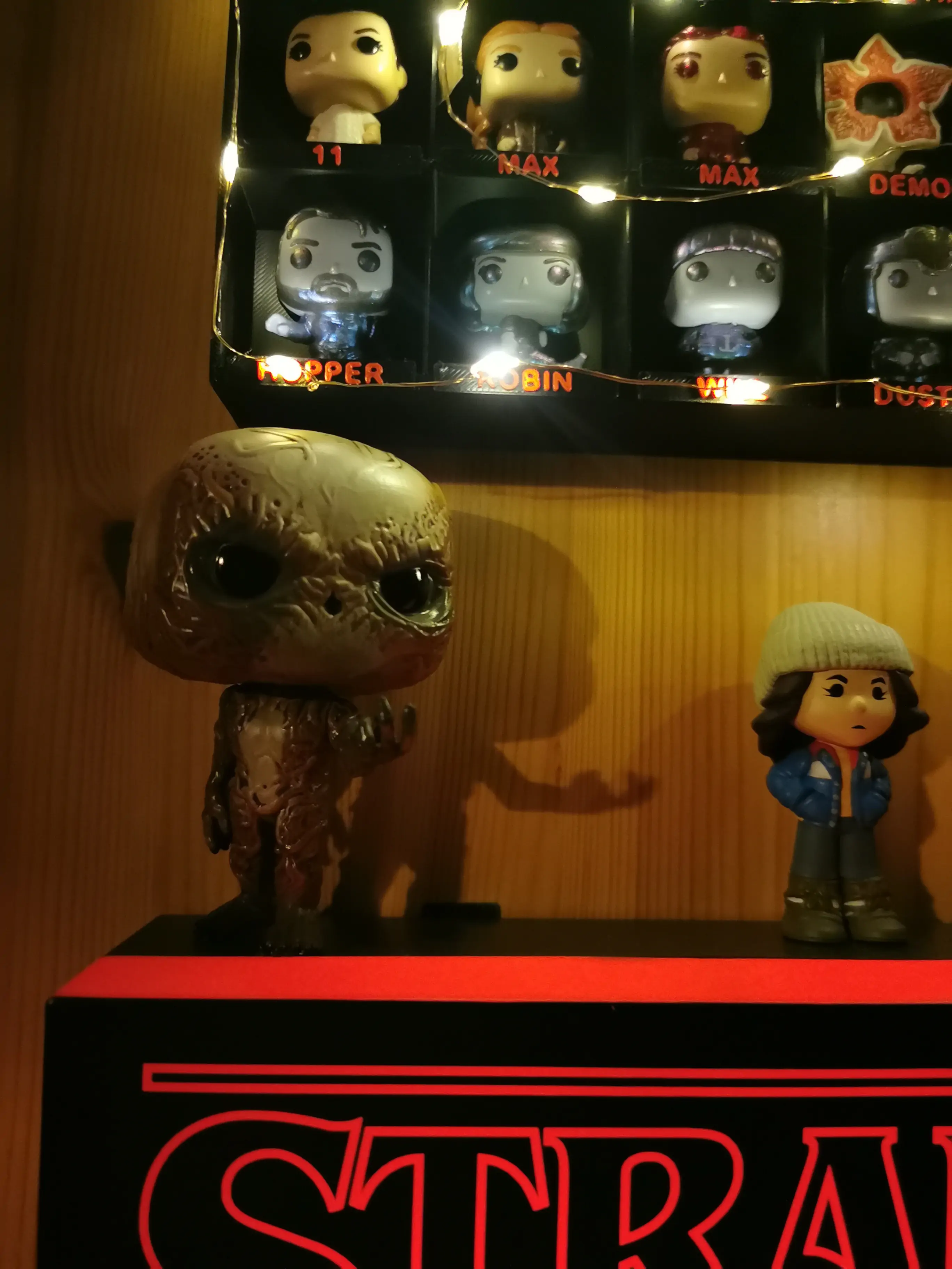 Stranger Things POP! vinylová figurka Vecna ukazující 9 cm fotografii produktu