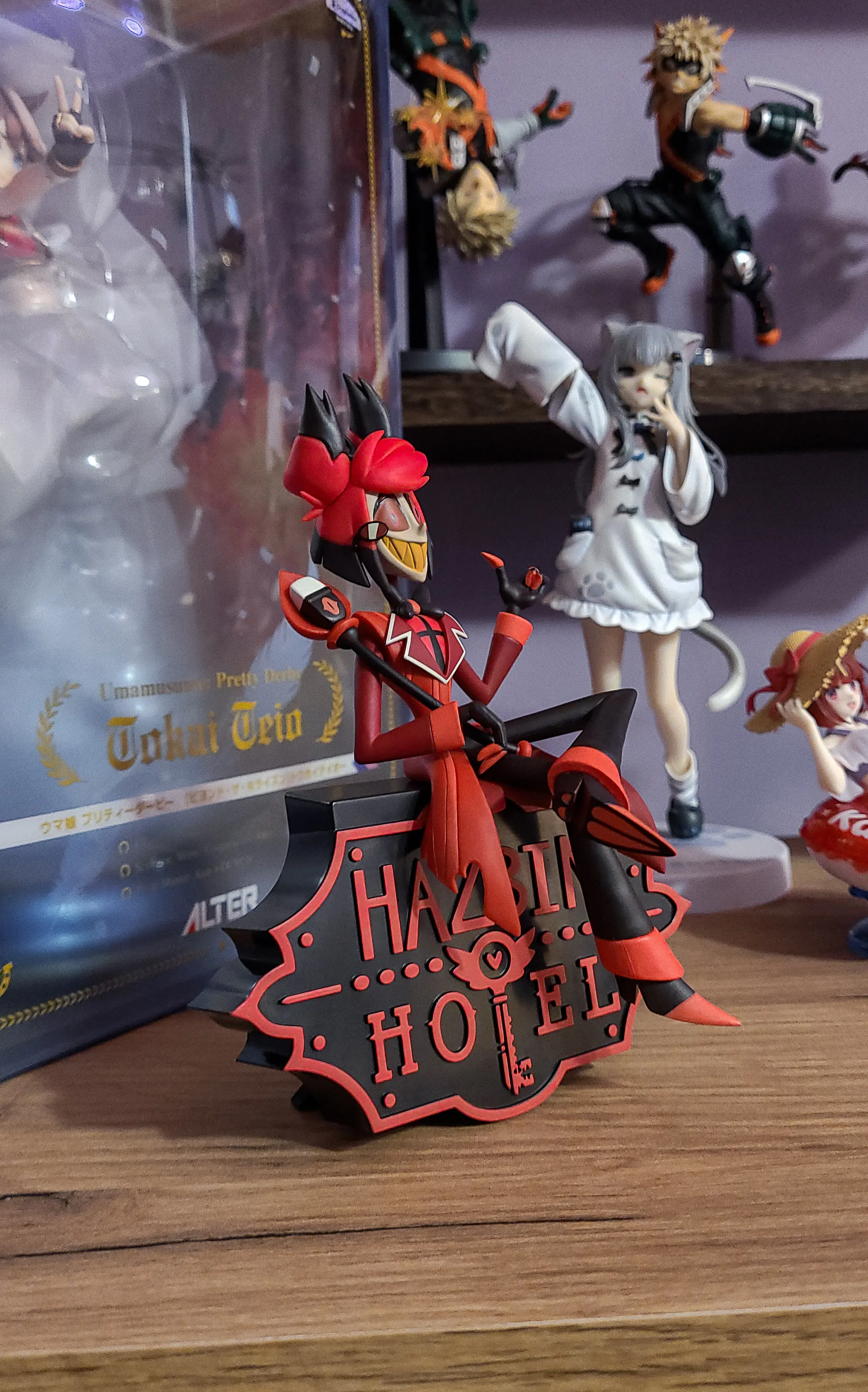 Hazbin Hotel Alastor ver.A figurka na monitor 17 centimetrů fotografii produktu