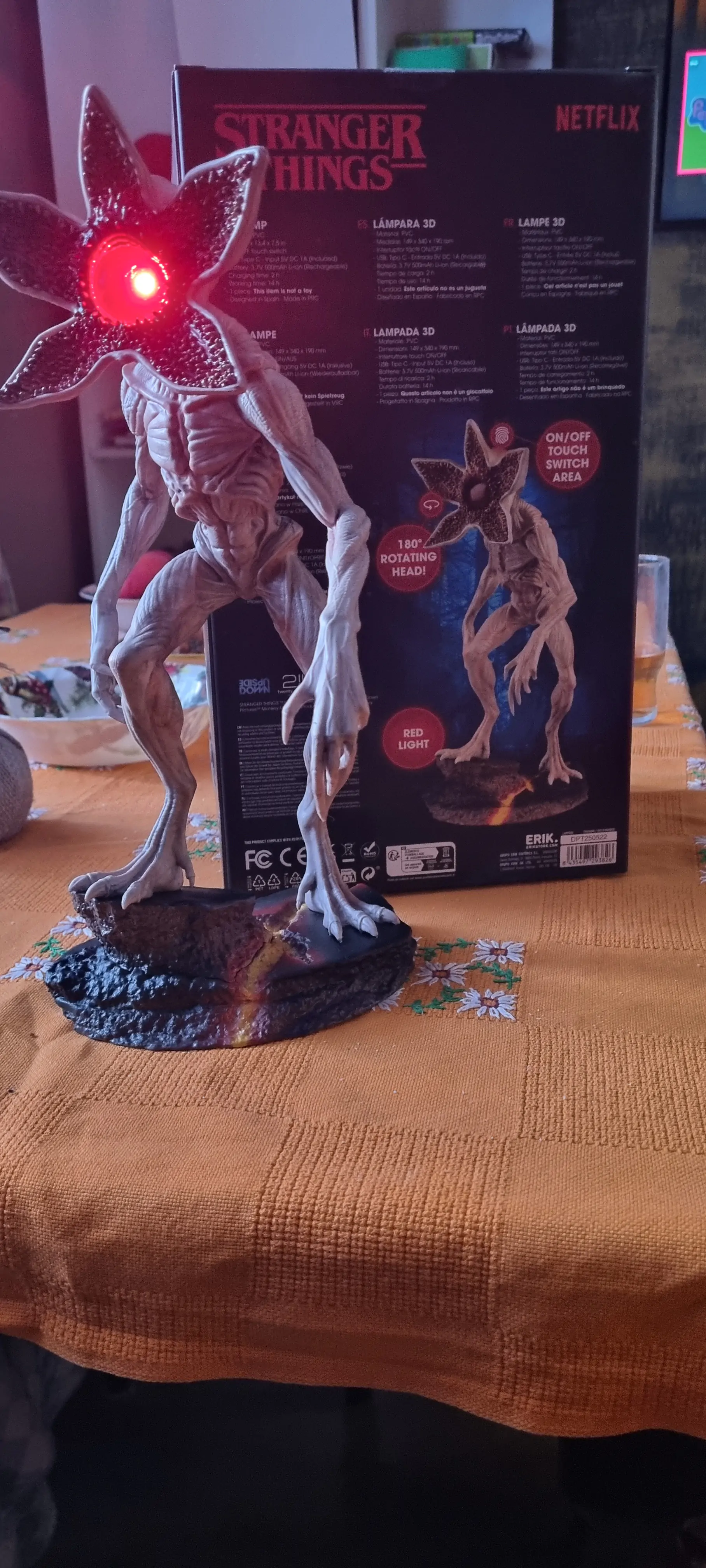 Stranger Things Demogorgon lampa fotografii produktu