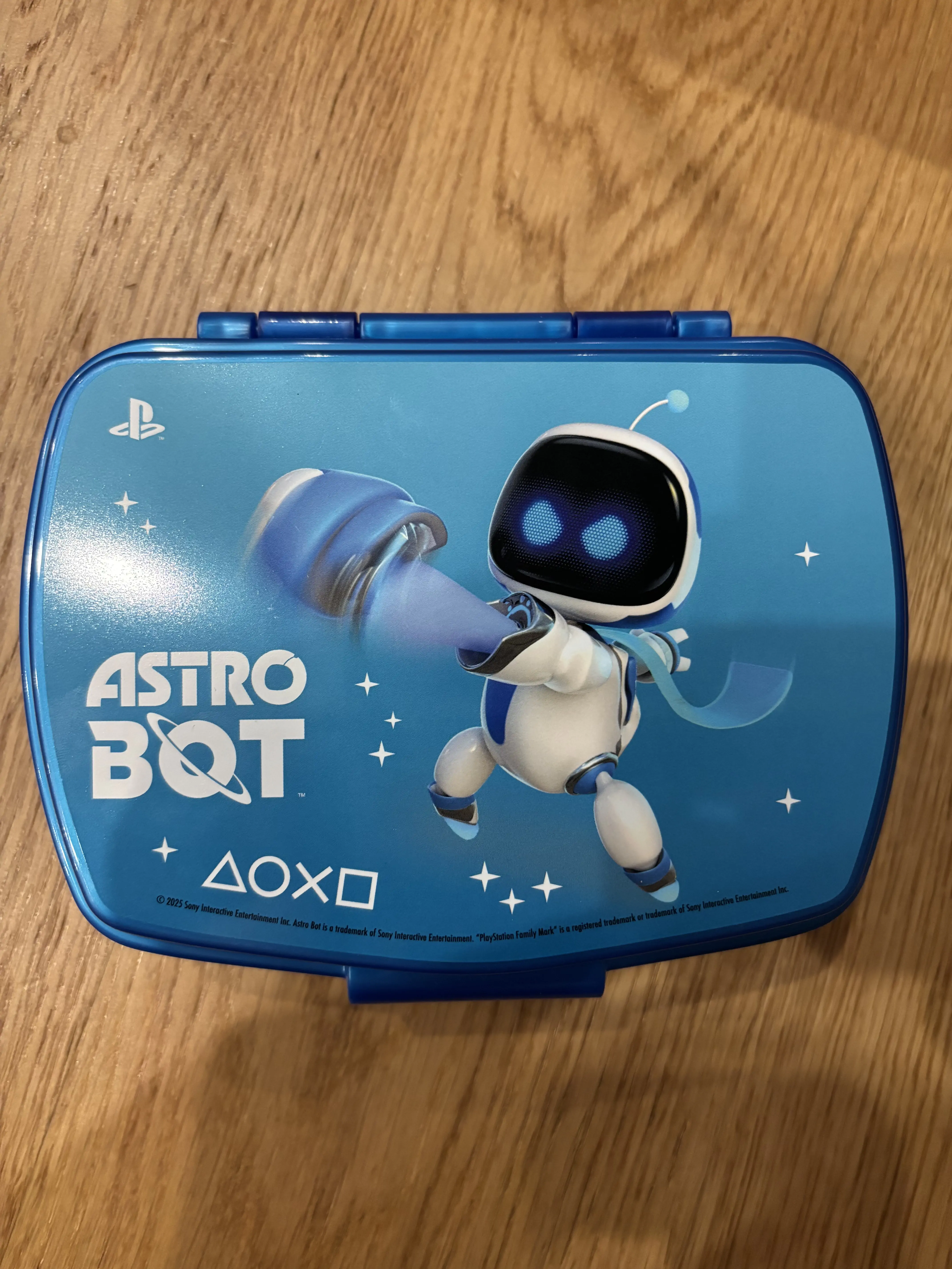 Playstation Astro Bot legrační plastový box na svačinu fotografii produktu