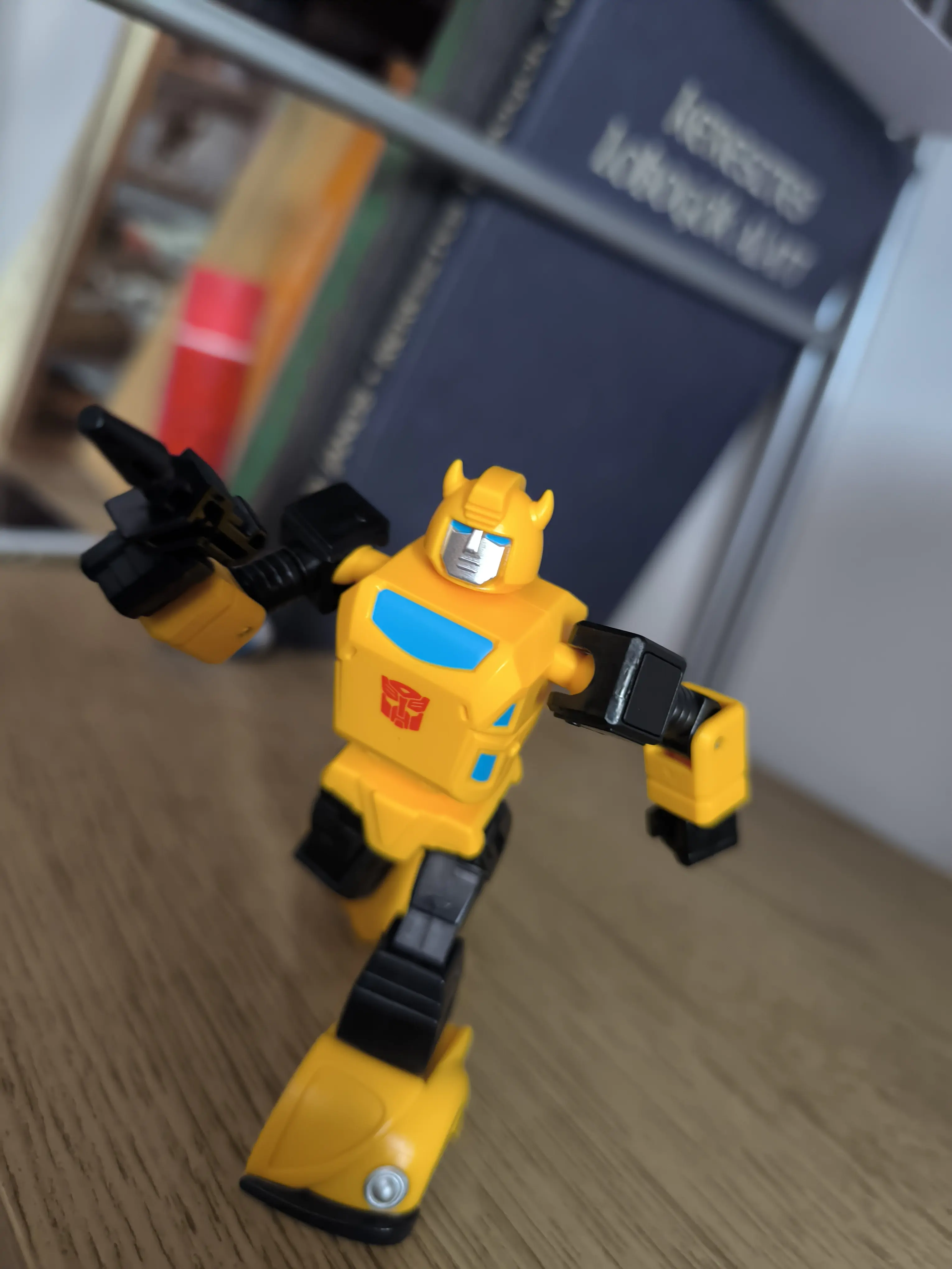 Transformers: Generation One AMK Mini Series Plastikový Model Kit Bumblebee 10 cm fotografii produktu