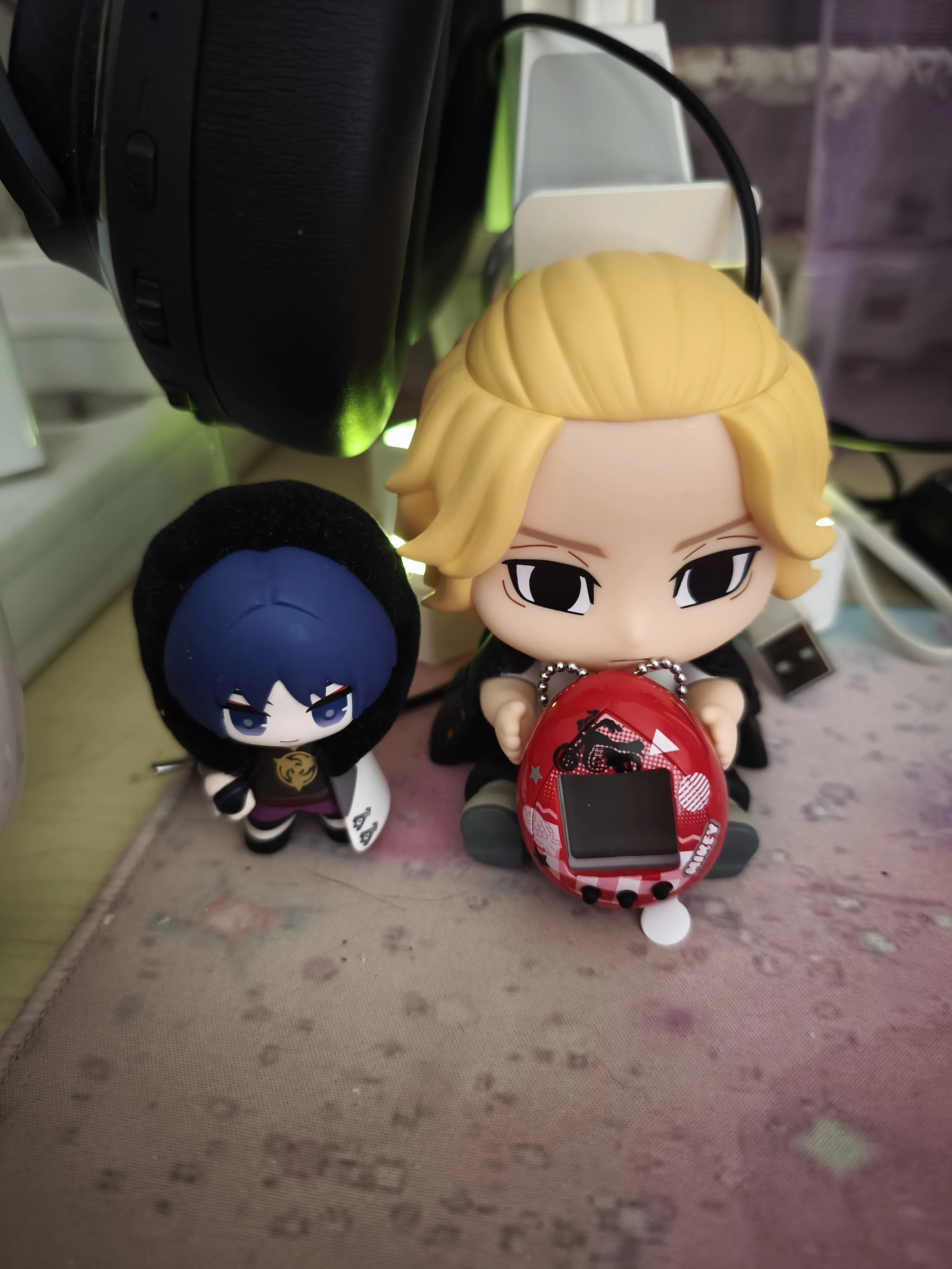 Tokyo Revengers Hugmy Tamagotchi + figurka Manjiro Support fotografii produktu