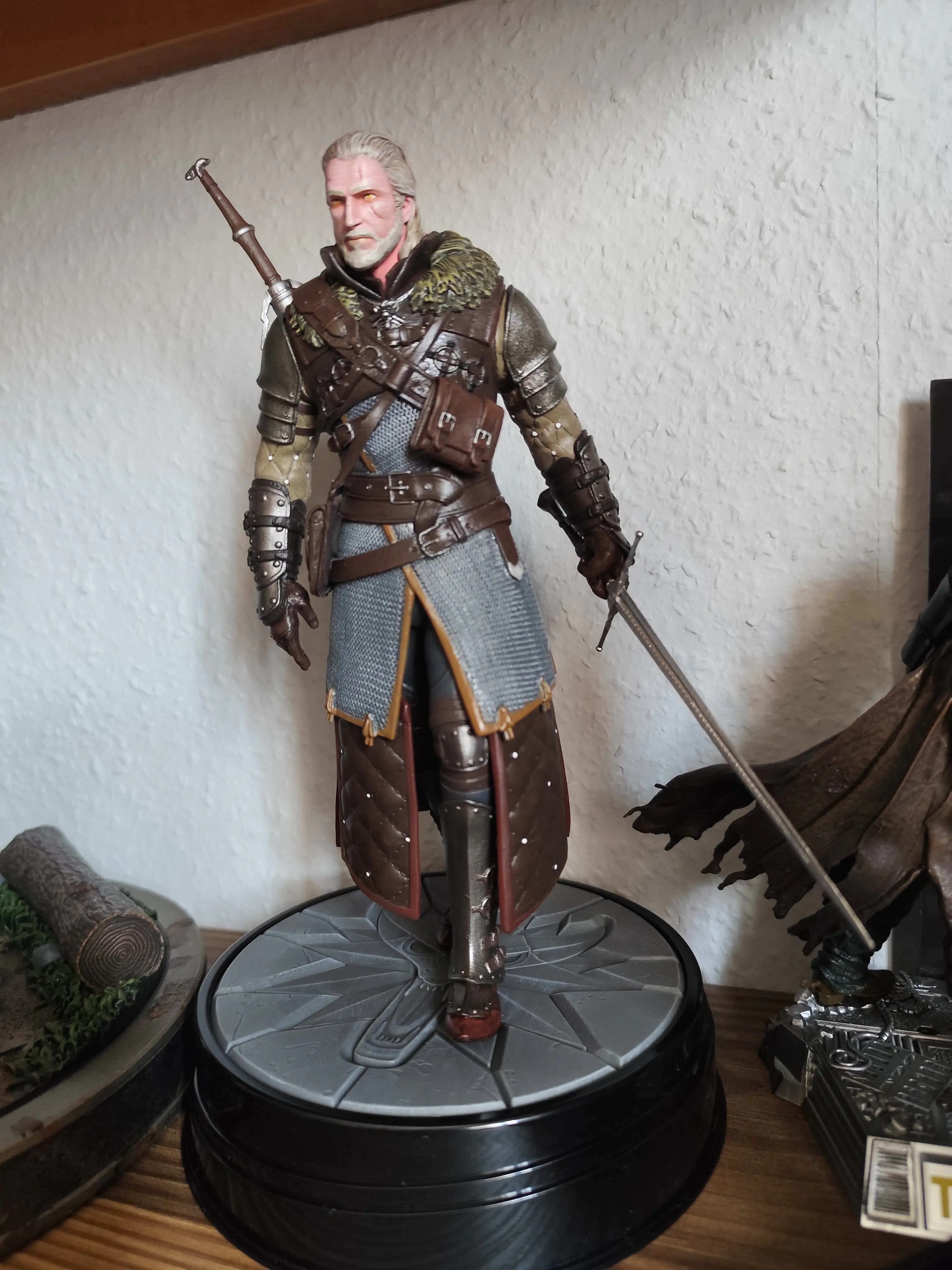 Witcher 3 Wild Hunt PVC Socha Geralt Grandmaster Ursine 24 cm fotografii produktu