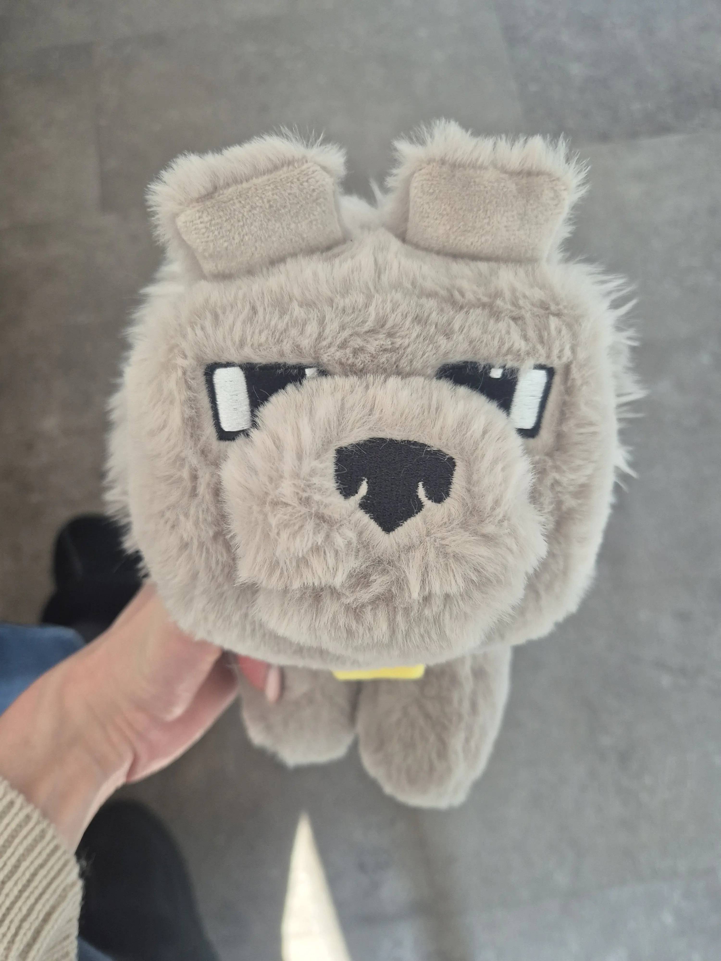 A Minecraft Movie Plyšová figurka Dennis the Wolf 20 cm fotografii produktu