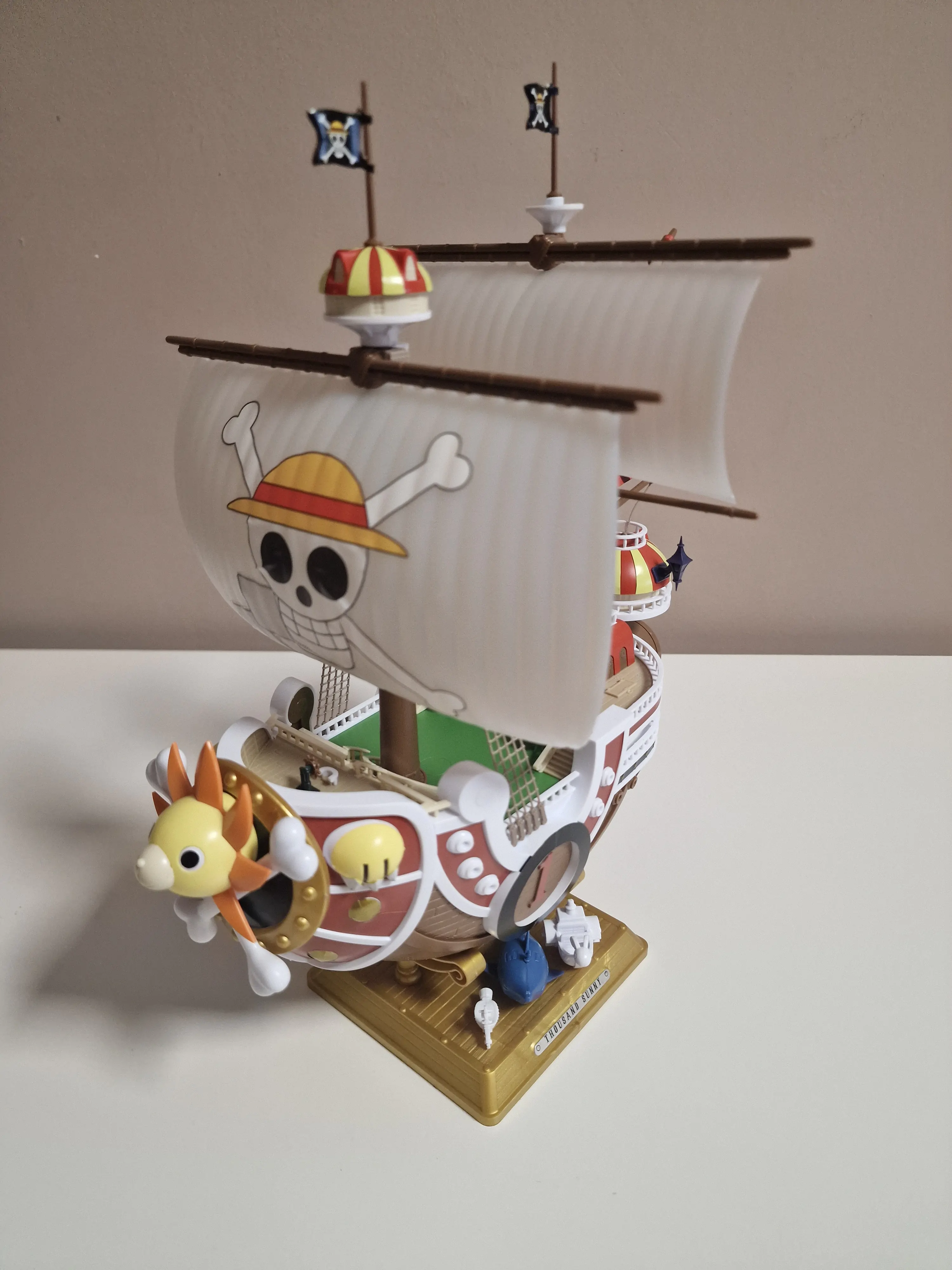 Stavebnice modelu One Piece Thousand Sunny Land of Wano figurka 30cm fotografii produktu