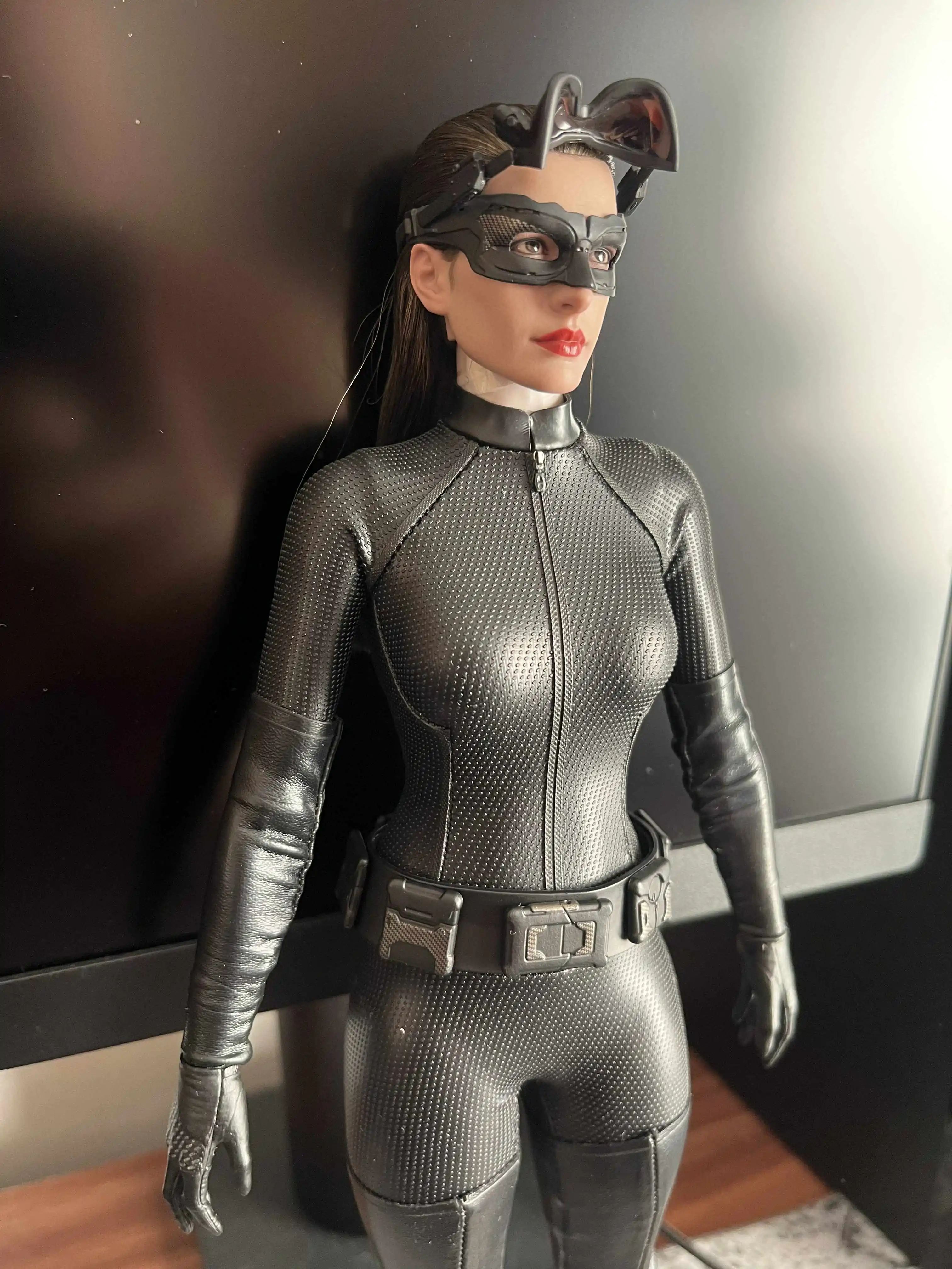 The Dark Knight Trilogy Movie Masterpiece akční figurka 1/6 Catwoman 29 cm fotografii produktu