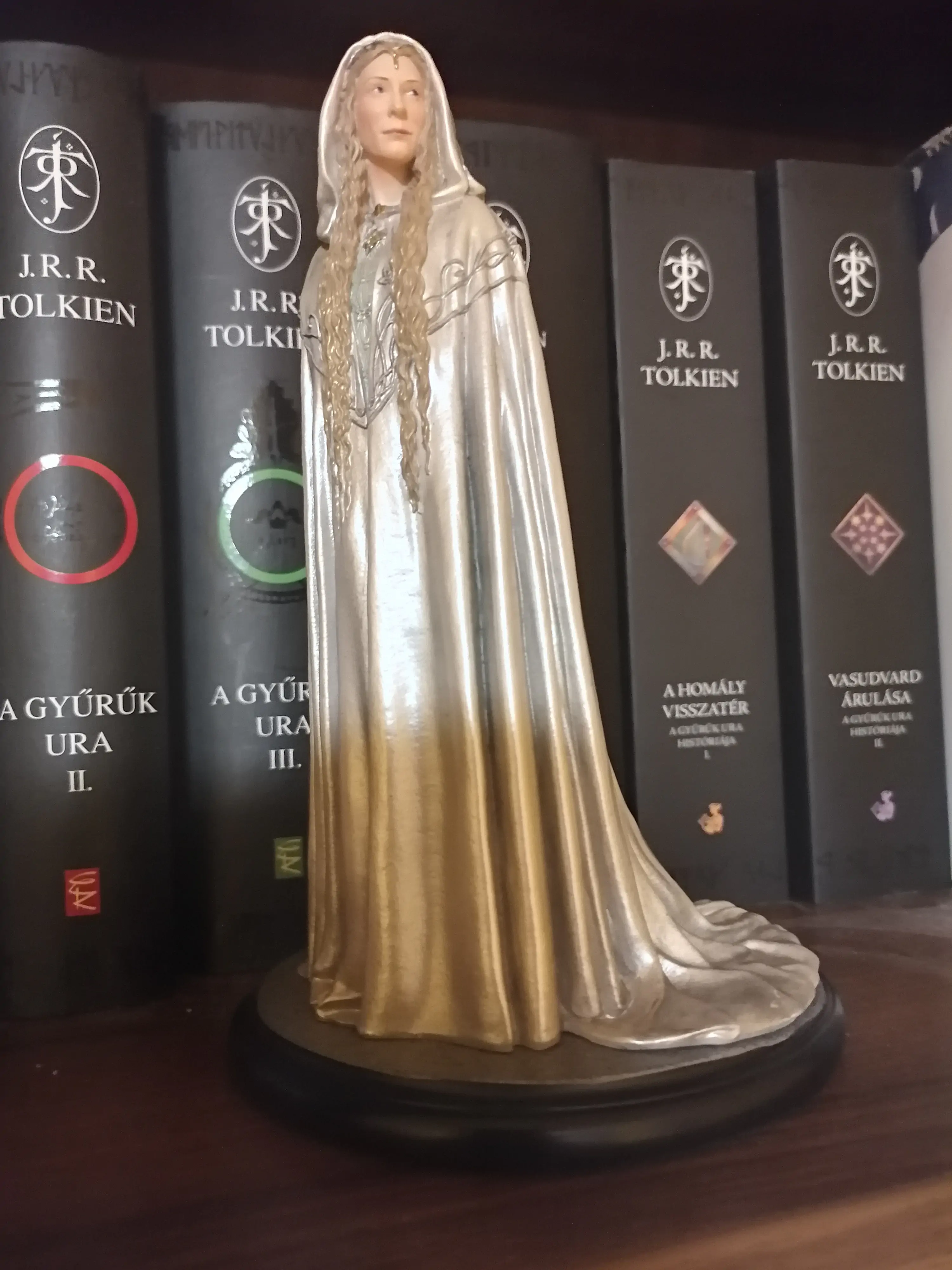 Lord of the Rings Mini Soška Galadriel 17 cm fotografii produktu