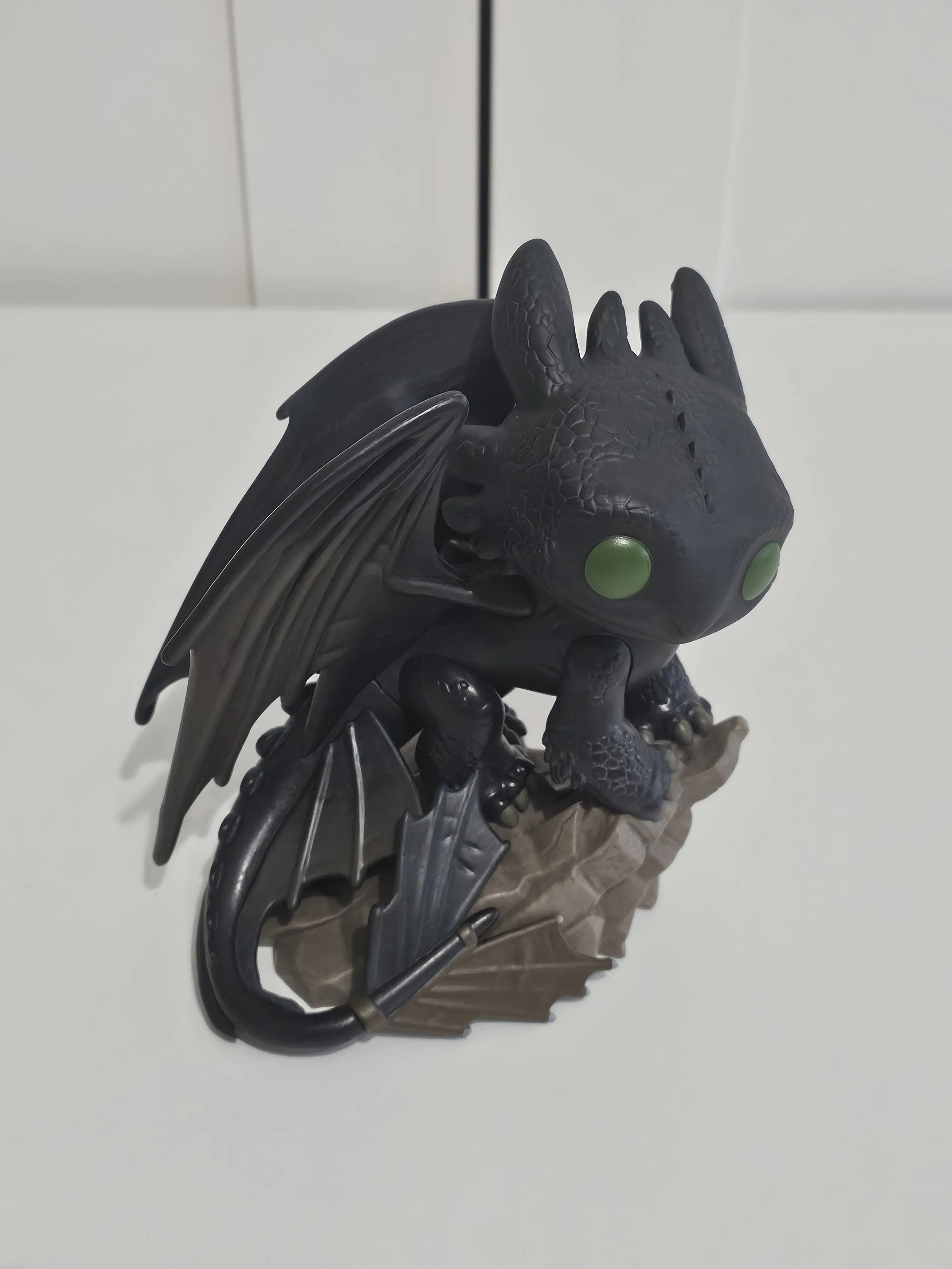 How to Train Your Dragon LAM Funko POP! Deluxe vinylová figurka Toothless 16 cm fotografii produktu