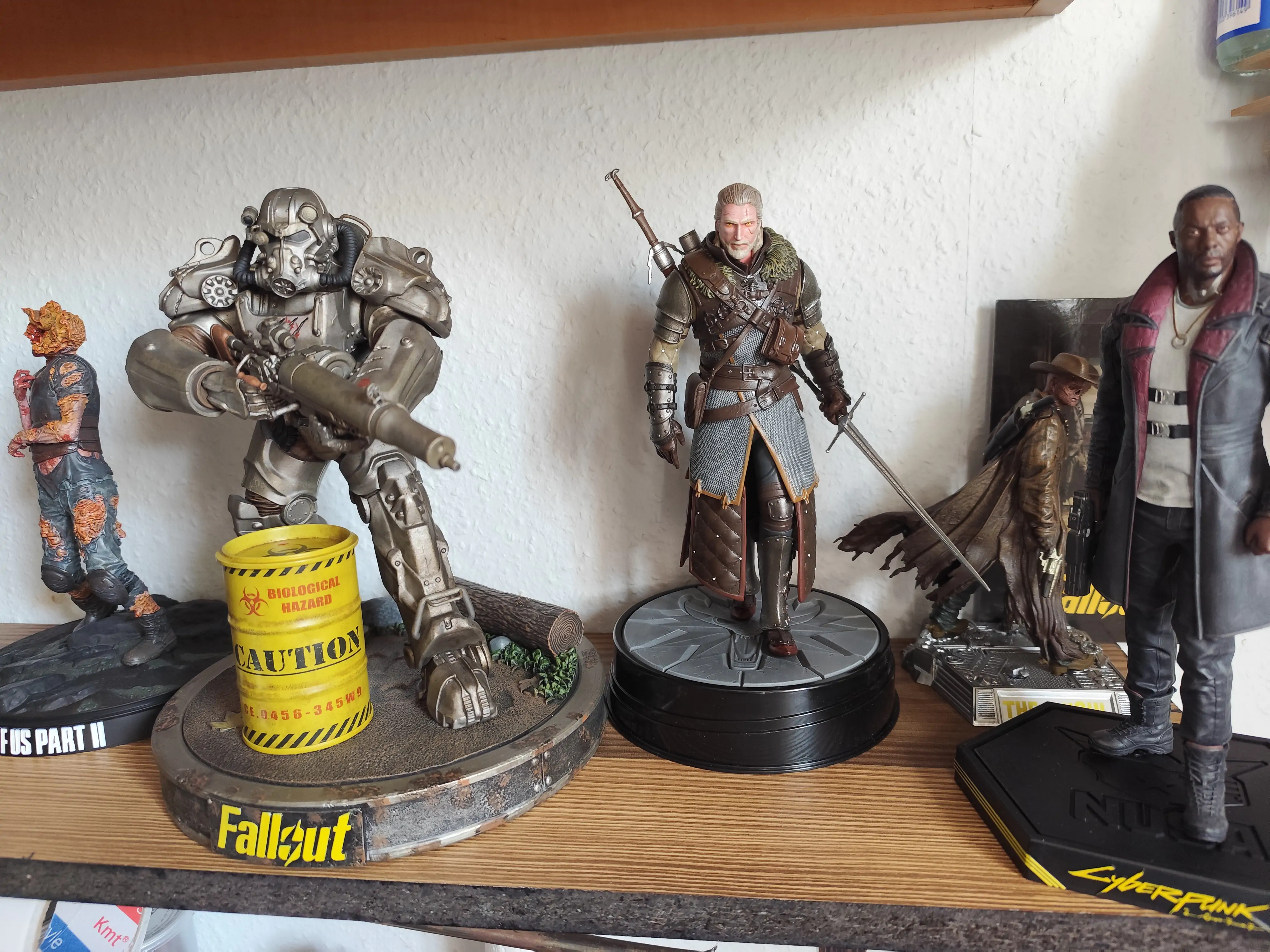 Witcher 3 Wild Hunt PVC Socha Geralt Grandmaster Ursine 24 cm fotografii produktu