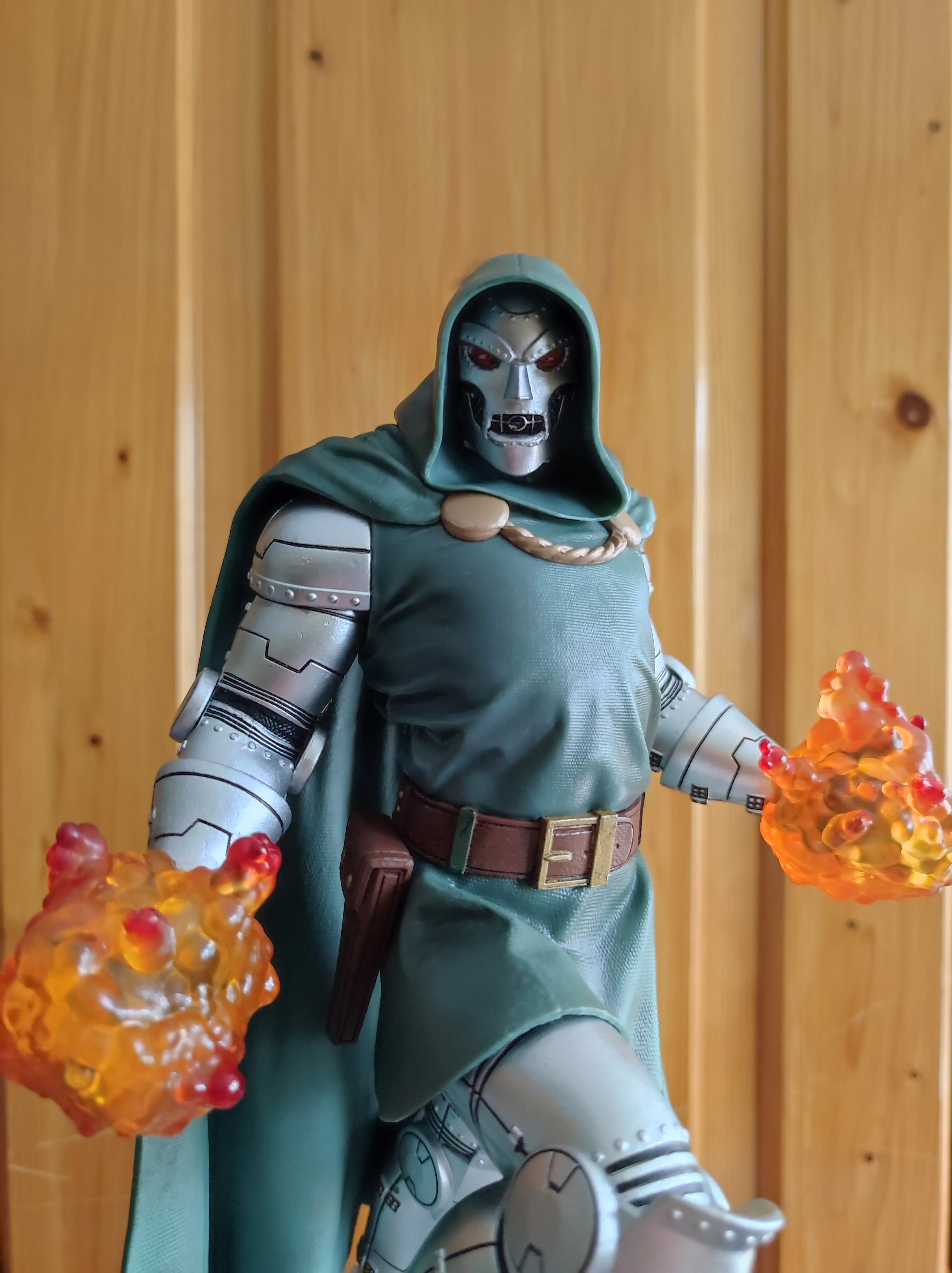 Marvel Comic Gallery PVC Socha Doctor Doom 25 cm fotografii produktu