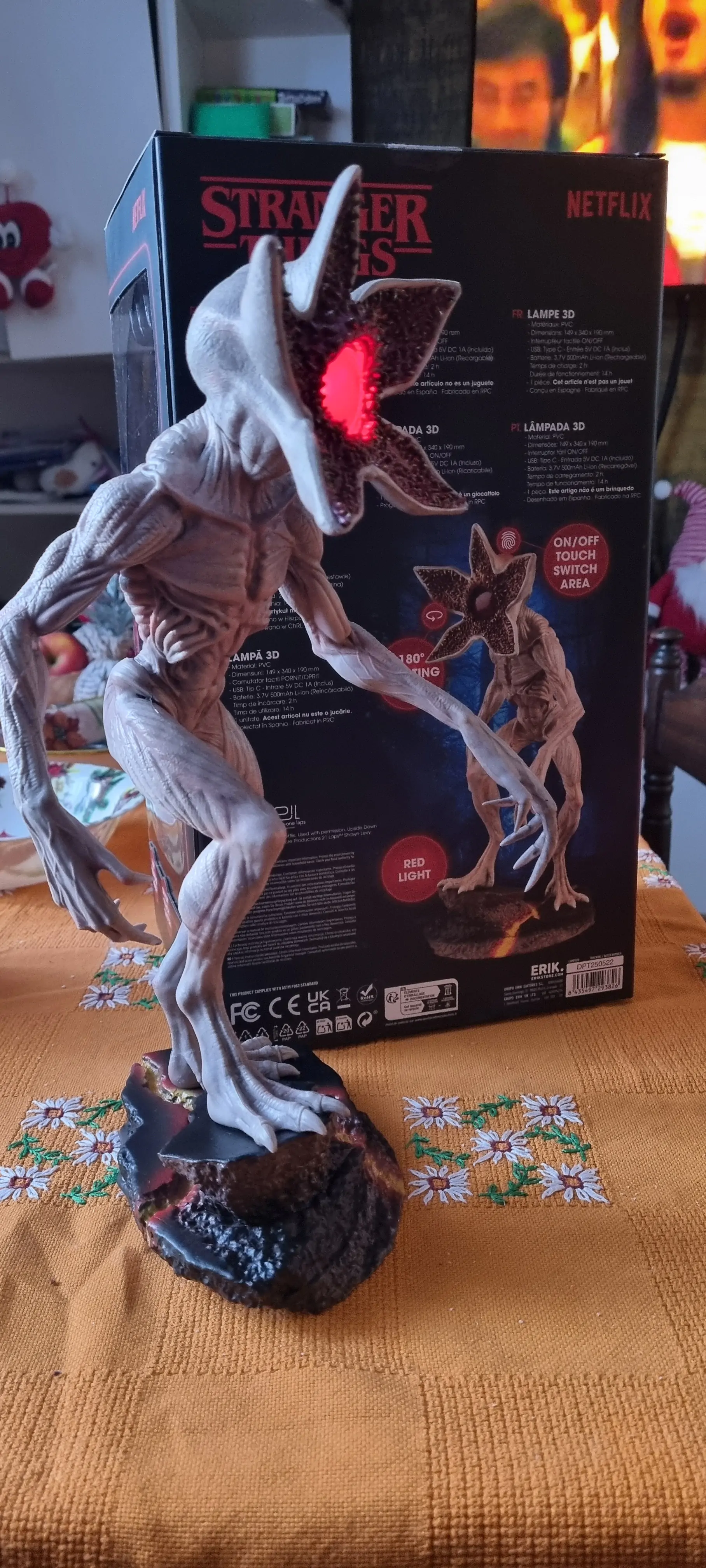 Stranger Things Demogorgon lampa fotografii produktu