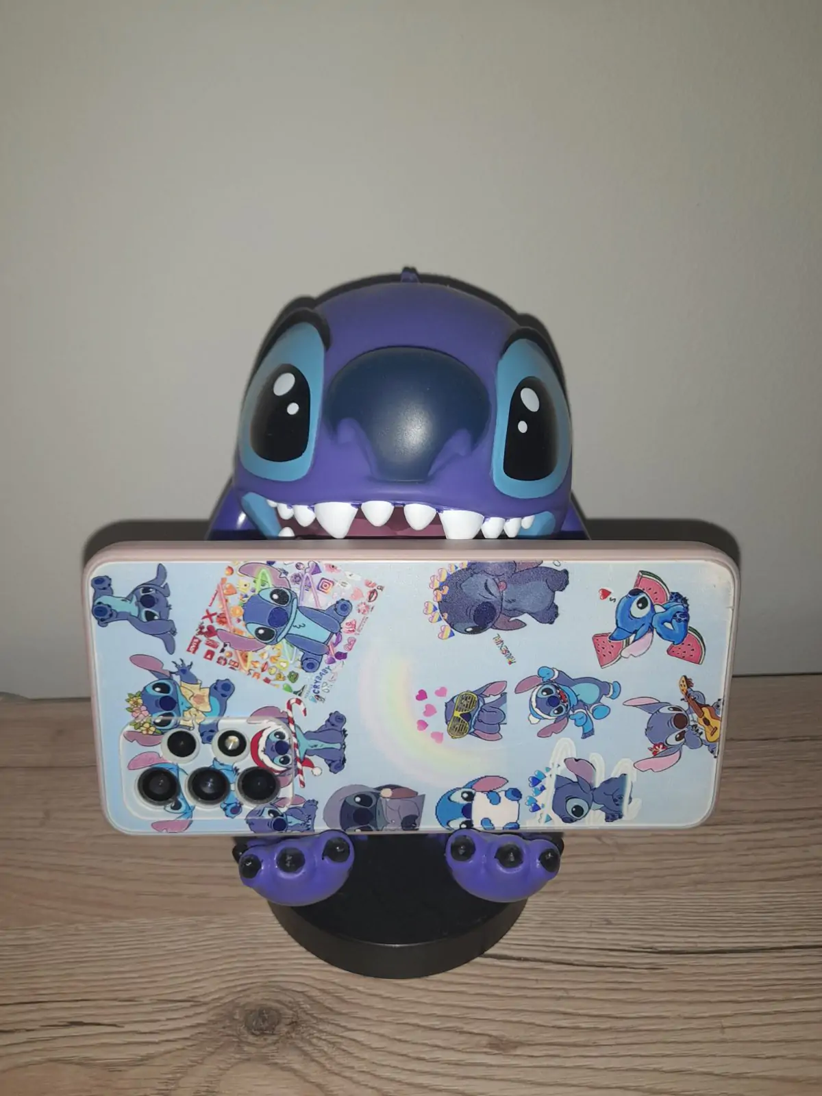Lilo & Stitch Cable Guys Nabíjecí Stojan Smiley Stitch 21 cm fotografii produktu