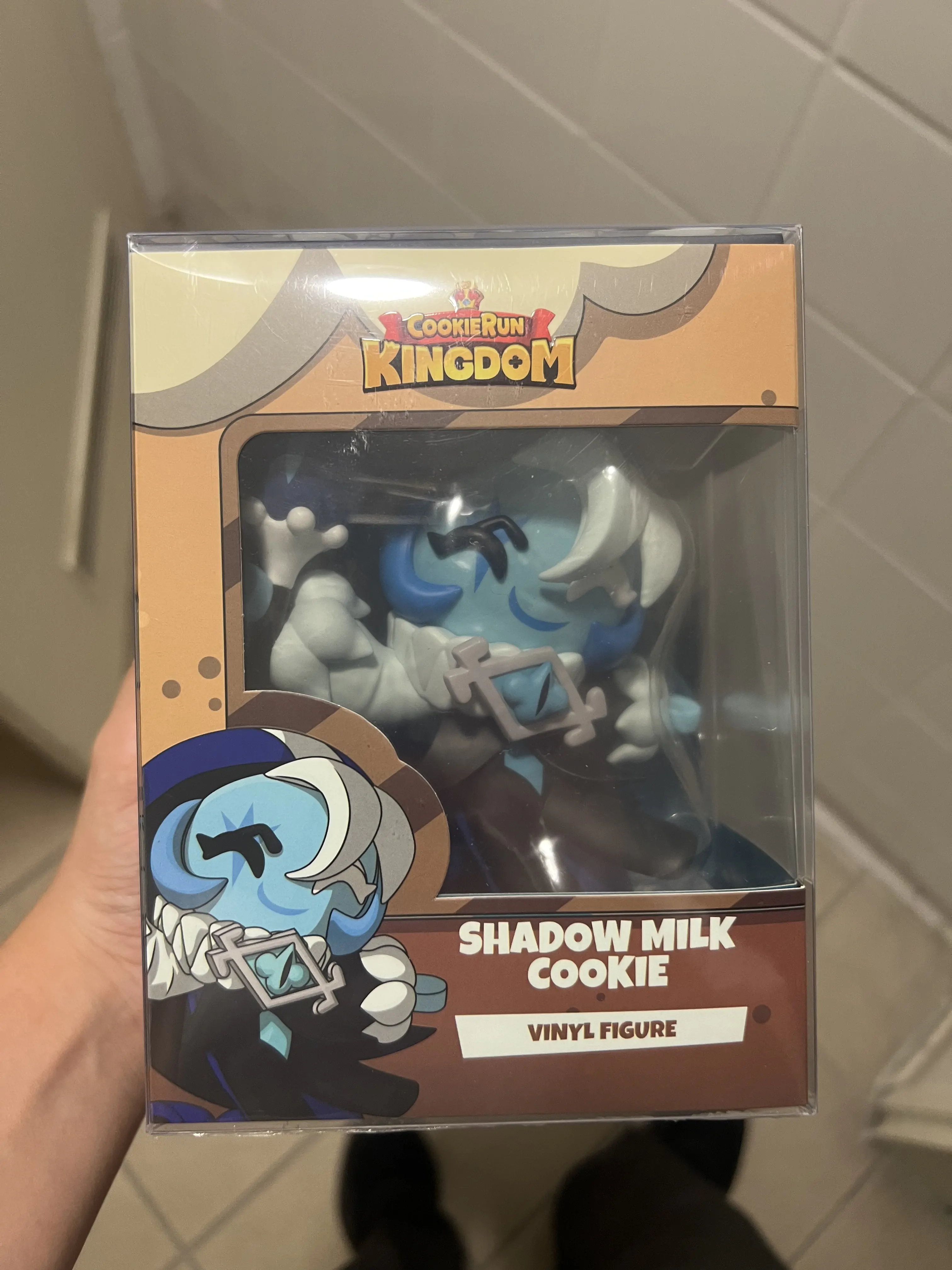 Cookie Run Kingdom Vinylová Figurka Shadow Milk Cookie 11 cm fotografii produktu