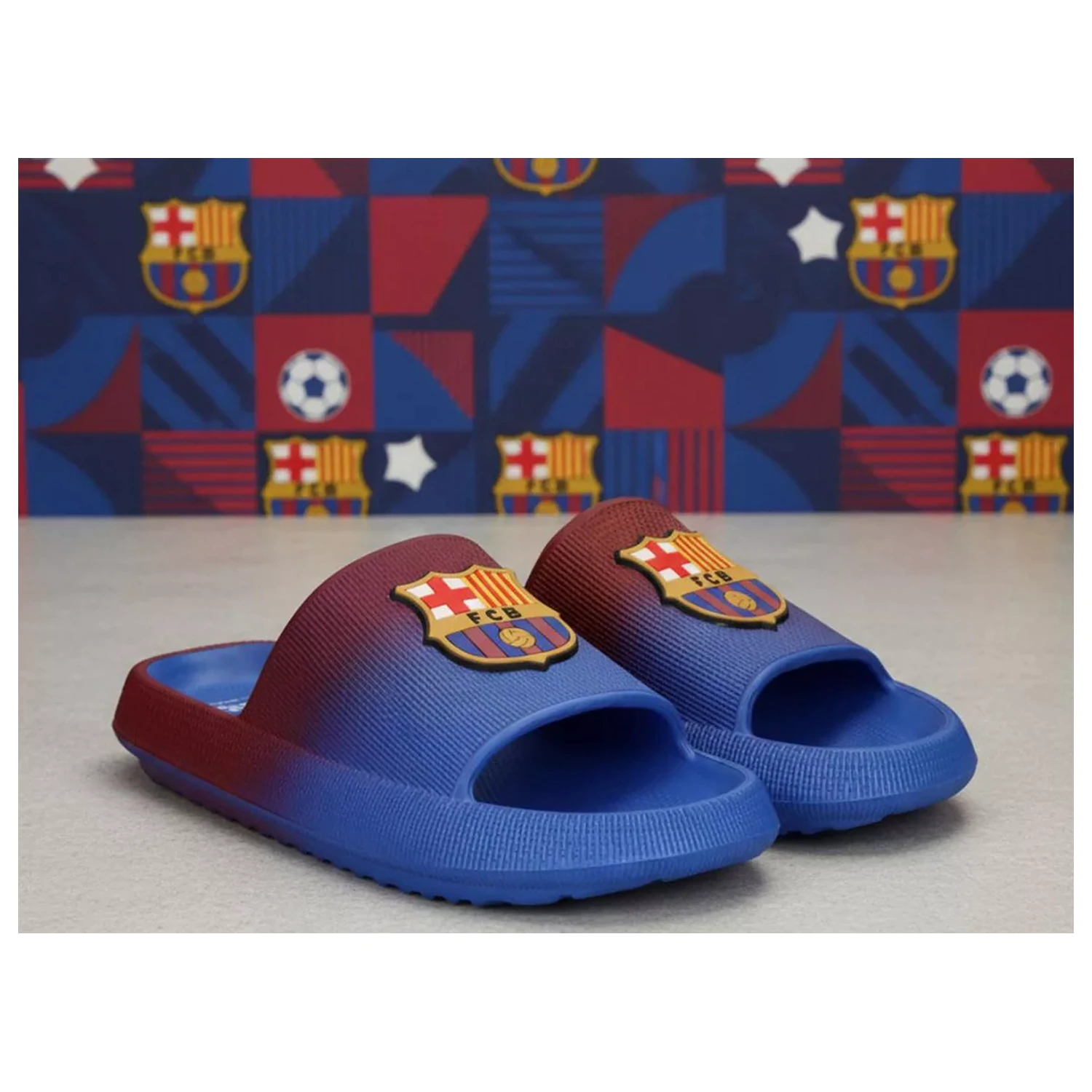FC Barcelona Logo dospělé pantofle fotografii produktu