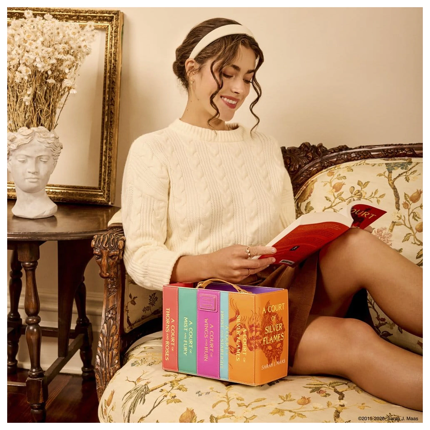 A Court of Thorns and Roses Crossbody Bag Book Series kabelka přes rameno fotografii produktu