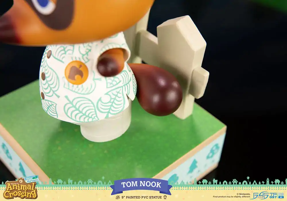 Animal Crossing: New Horizons PVC soška Tom Nook 22 cm fotografii produktu