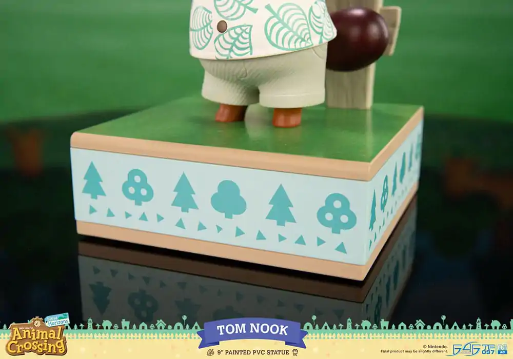 Animal Crossing: New Horizons PVC soška Tom Nook 22 cm fotografii produktu