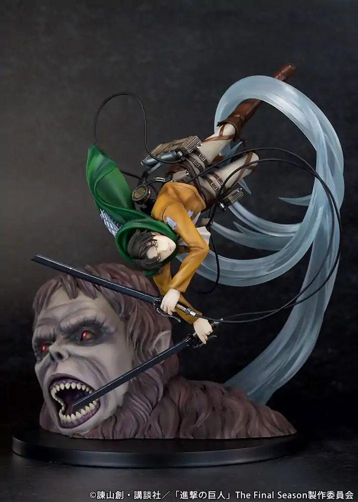 Attack on Titan PVC soška 1/7 Levi vs Beast Titan Ver. 28 cm fotografii produktu