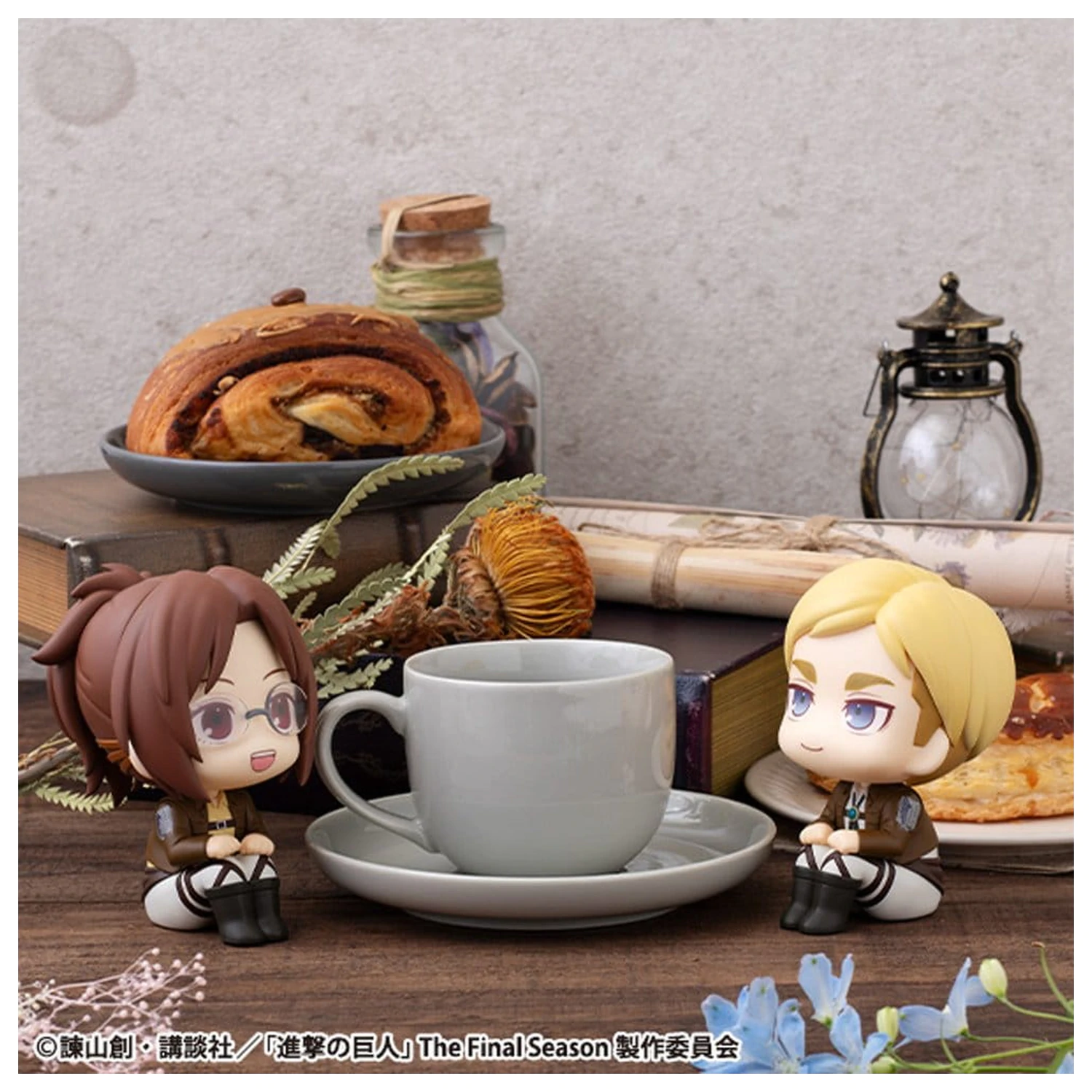 Attack on Titan Look Up PVC Sošky Hange Zoe & Erwin Smith (s dárkem) 11 cm fotografii produktu