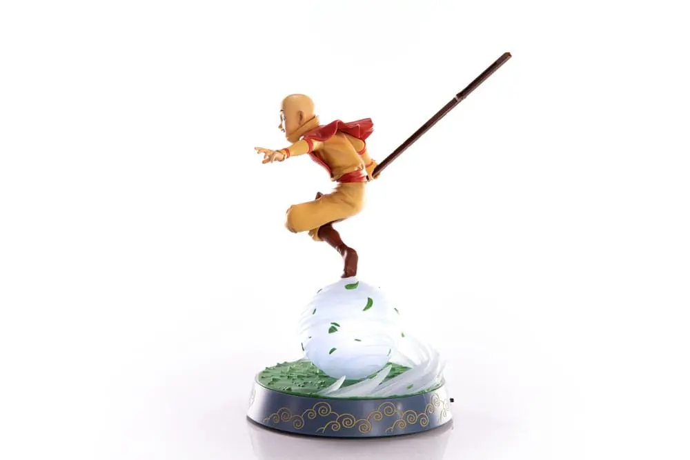 Avatar: The Last Airbender PVC Socha Aang Sběratelská edice 27 cm fotografii produktu