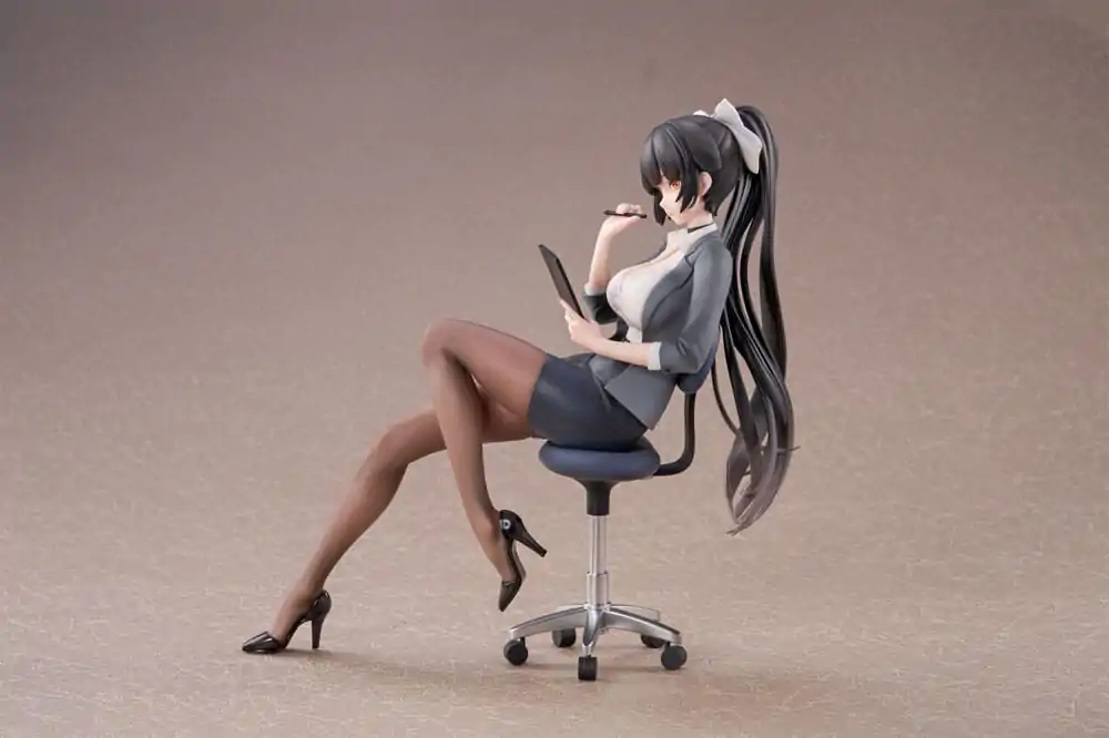 Azur Lane PVC Socha 1/6 Takao Office Lady Verze 18 cm fotografii produktu