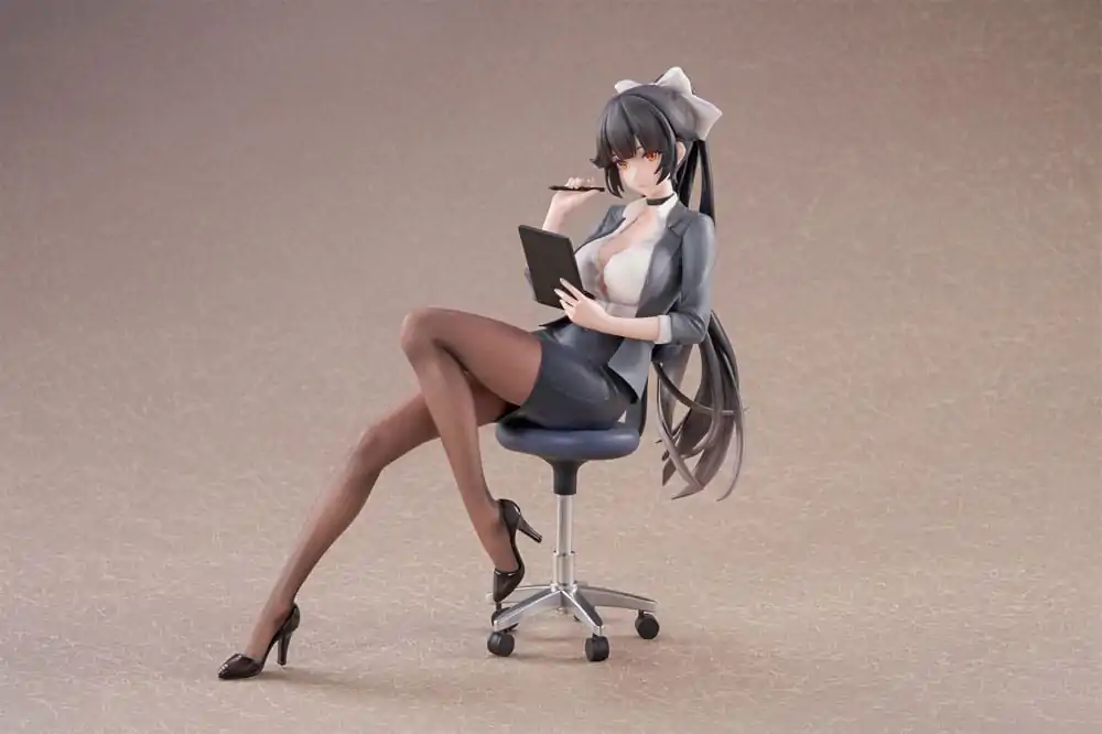 Azur Lane PVC Socha 1/6 Takao Office Lady Verze 18 cm fotografii produktu