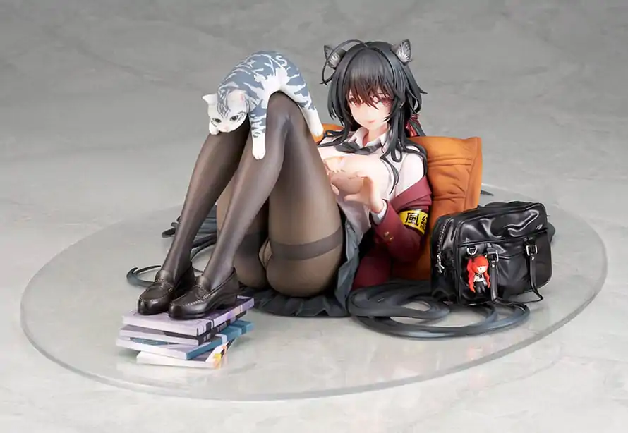 Azur Lane PVC Socha 1/7 Taiho Sweet Time After School Ver. 32 cm fotografii produktu