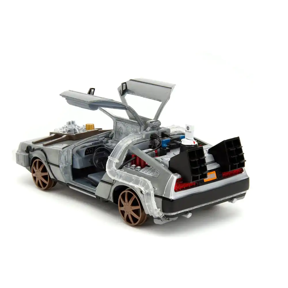 Back to the Future III Hollywood Rides Diecast Model 1/24 DeLorean Time Machine model s železničními koly fotografii produktu