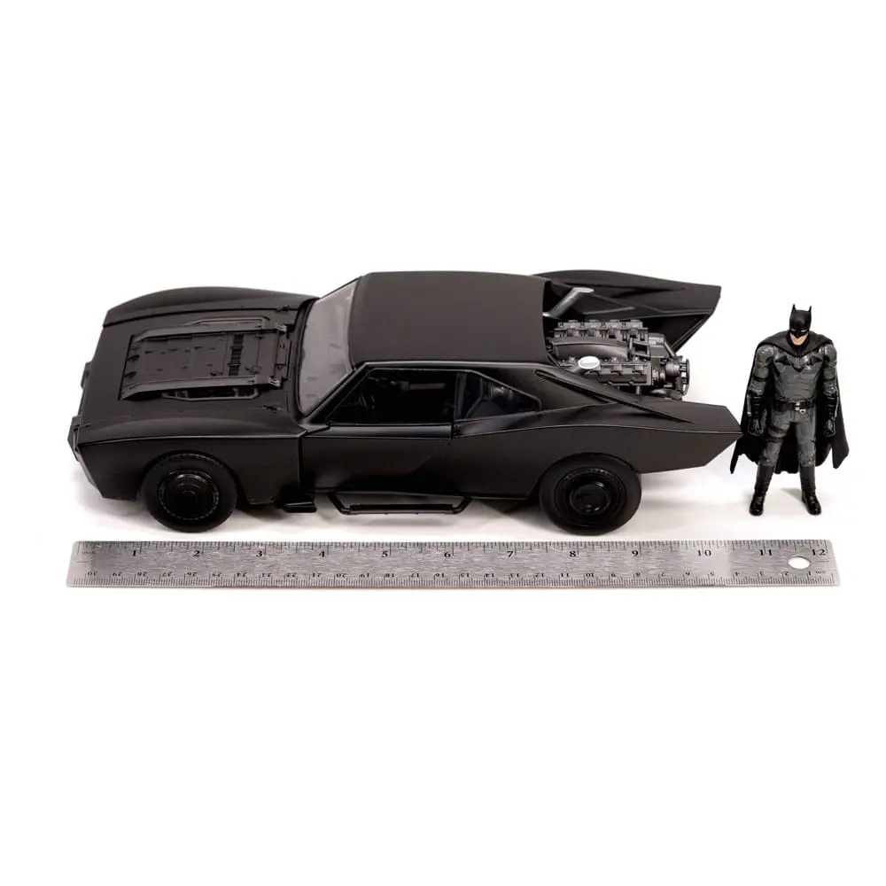 Batman 2022 Hollywood Rides Diecast Model 1/18 2022 Batmobile s figurkou fotografii produktu