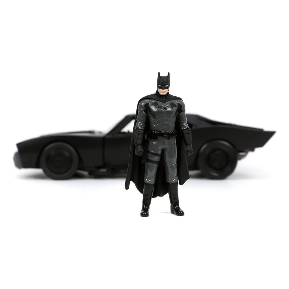 Batman 2022 Hollywood Rides Diecast Model 1/24 2022 Batmobil s figurkou fotografii produktu