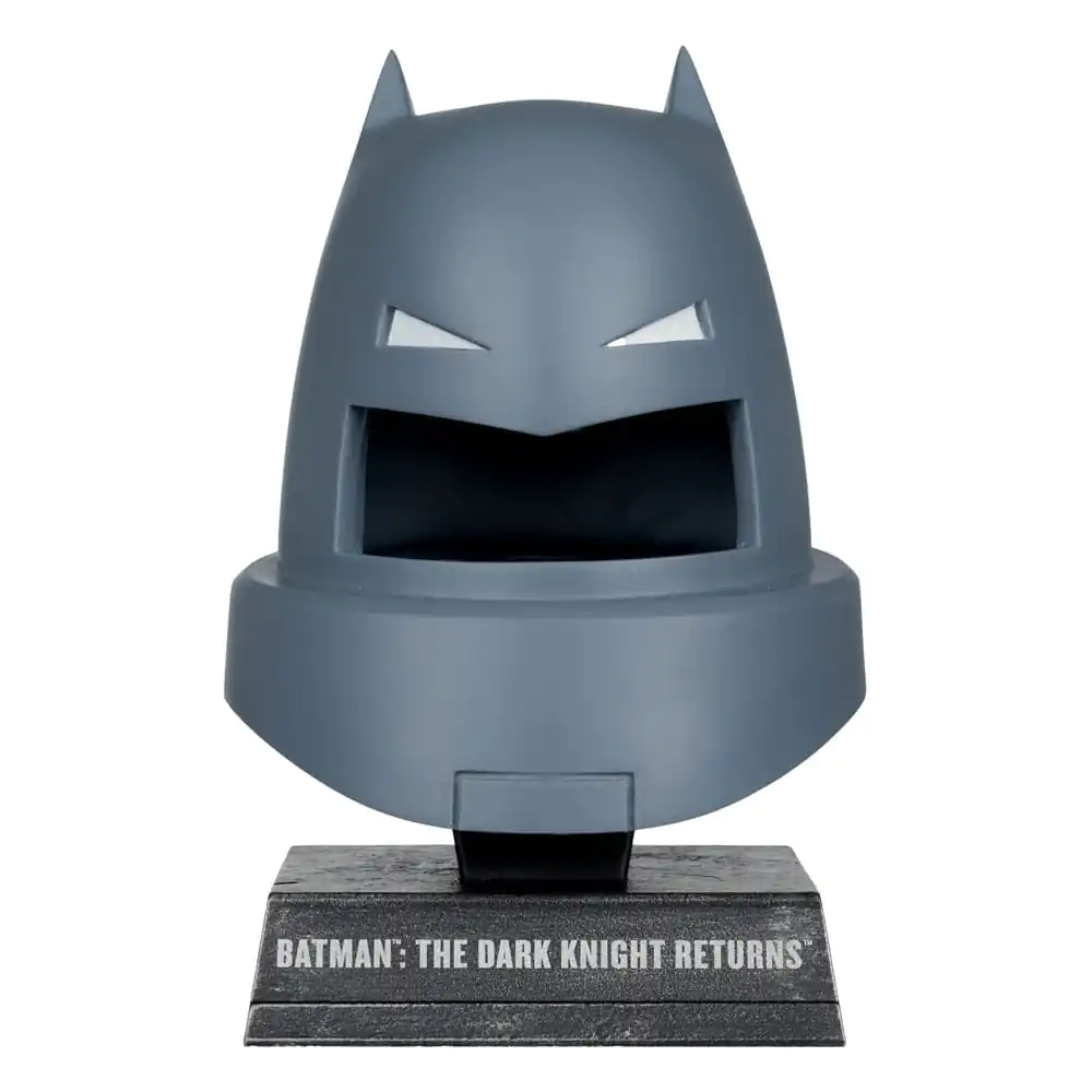 Batman DC Direct Mini Replika 1/3 Armoured Batman Cowl (Dark Knight Returns) 18 cm fotografii produktu