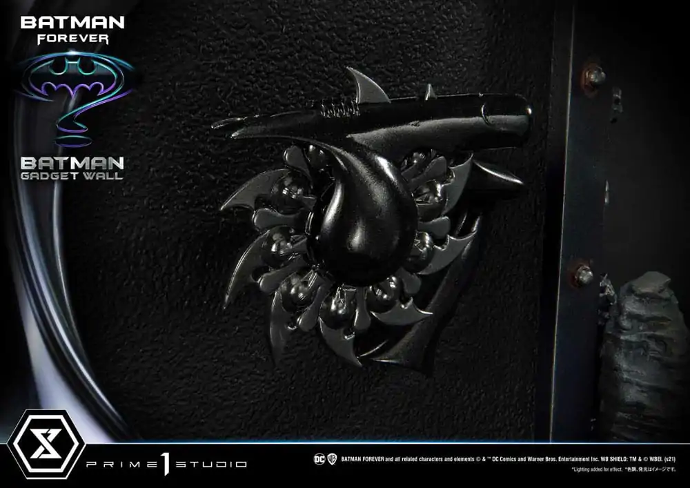 Batman Forever Museum Masterline Series socha 1/3 Batman Gadget Wall 49 cm fotografii produktu