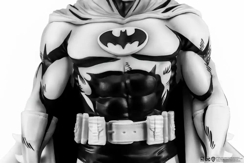 Batman PX PVC Socha 1/8 SDCC 2024 Batman Black & White verze 27 cm fotografii produktu