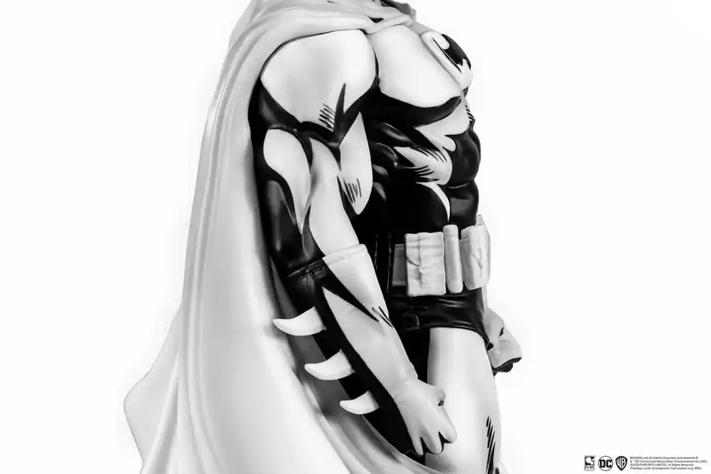 Batman PX PVC Socha 1/8 SDCC 2024 Batman Black & White verze 27 cm fotografii produktu