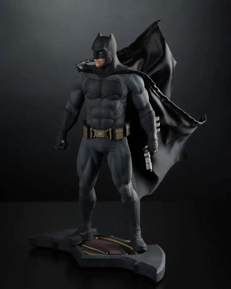 Batman v Superman: Dawn of Justice Socha 1/6 Batman 32 cm fotografii produktu