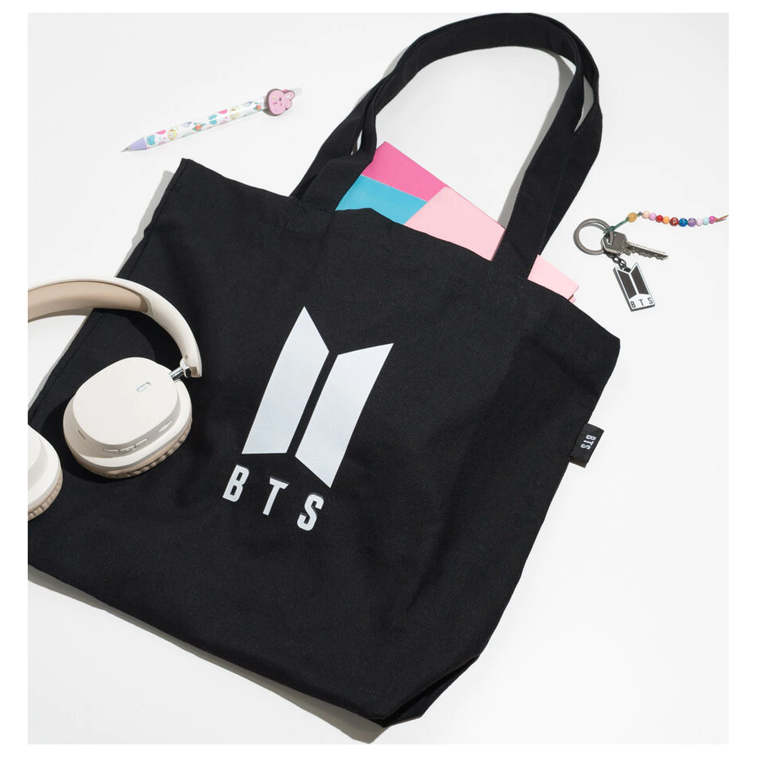 BTS logo taška fotografii produktu
