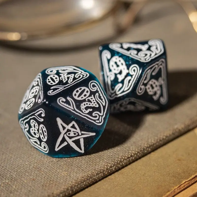 Call of Cthulhu Dice Set Abyssal & White (7) kostek fotografii produktu