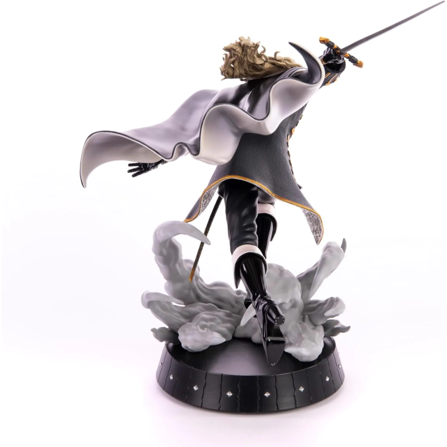 Socha Castlevania Symphony of the Night Dash Attack Alucard 30 cm fotografii produktu