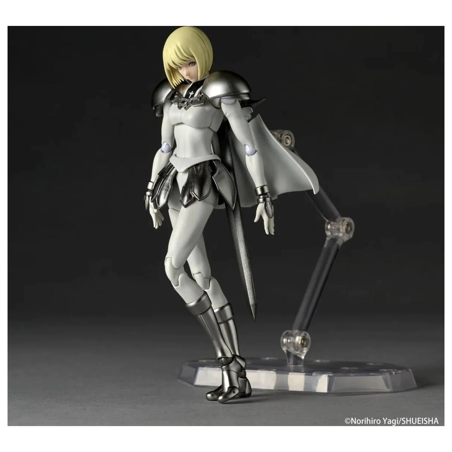 Figurka Claymore Clare Revoltech 15,5 cm fotografii produktu