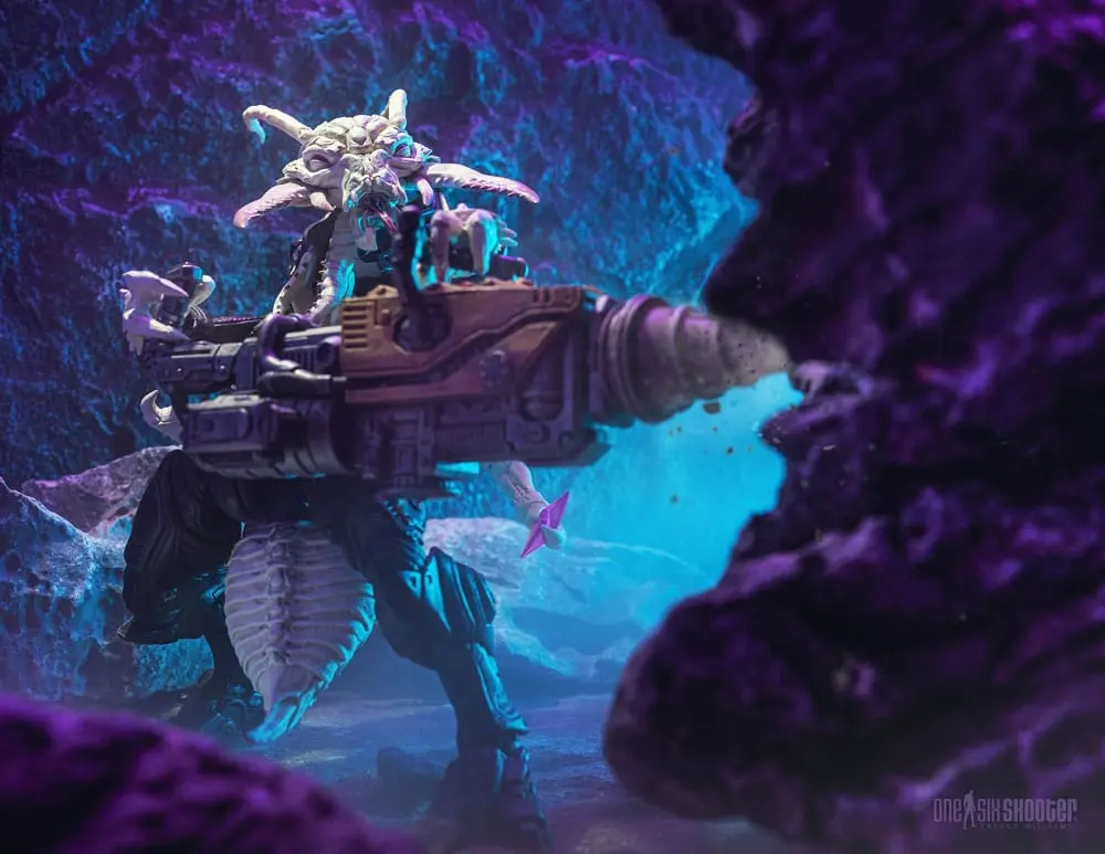 Cosmic Legions: Outpost Zaxxius akční figurka Sphexxian Mine Worker (Deluxe) 15 cm fotografii produktu