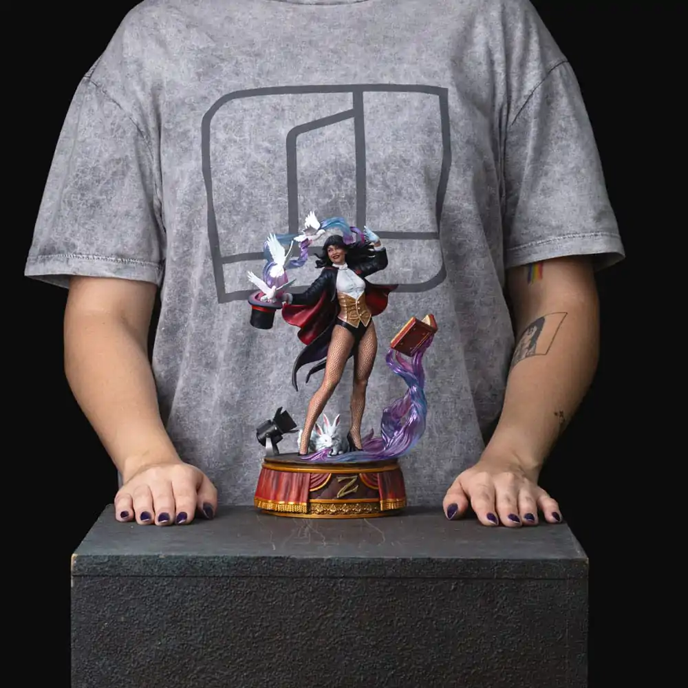 DC Comics Art Scale Socha 1/10 Zatanna 27 cm fotografii produktu