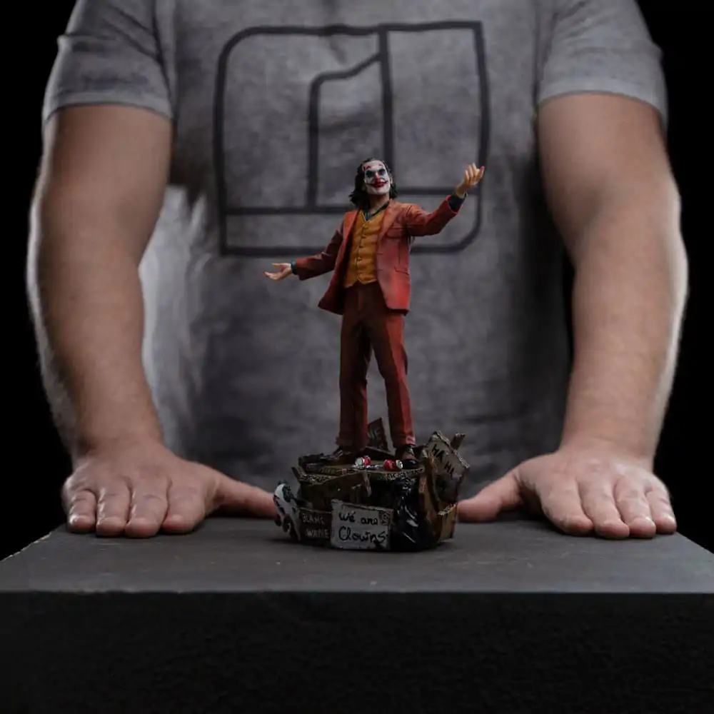 DC Comics Art Scale Deluxe Socha 1/10 Joker (Arthur Fleck) 19 cm fotografii produktu