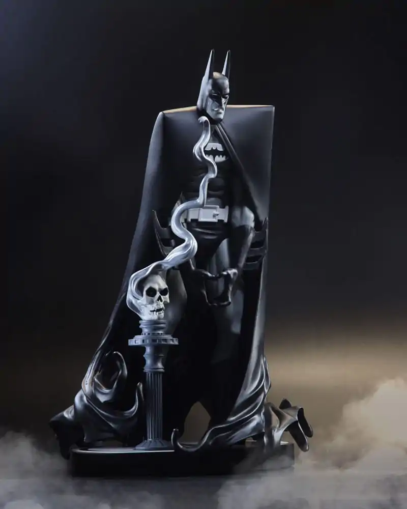 DC Direct Resinová socha 1/10 Batman Black & White by Bill Sienkiewicz 20 cm fotografii produktu