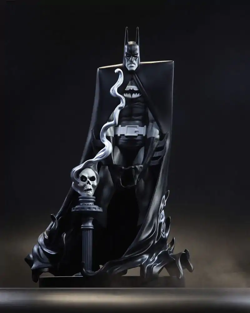 DC Direct Resinová socha 1/10 Batman Black & White by Bill Sienkiewicz 20 cm fotografii produktu