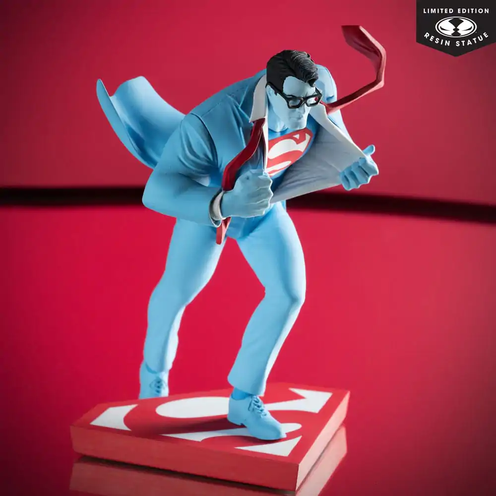 DC Direct Socha 1/10 Superman Red and Blue: Superman by Clayton Henry Limitovaná Edice 16 cm fotografii produktu