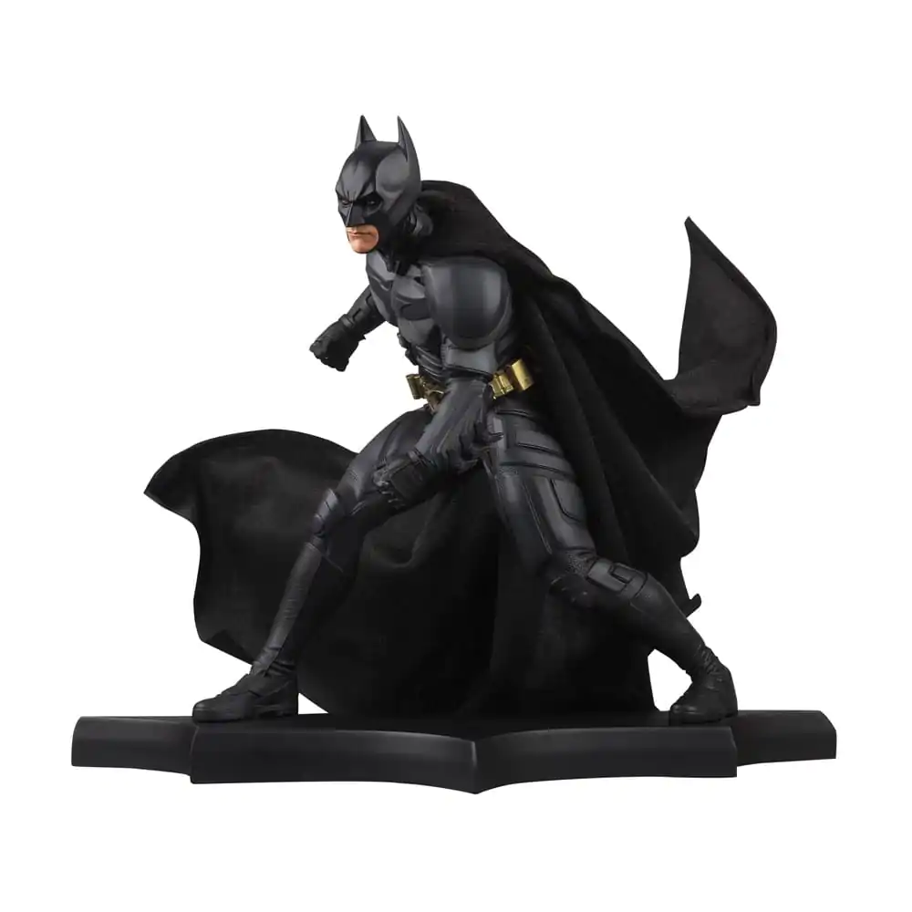 DC Direct Pryskyřicová socha DC Movie Sochy Batman (The Dark Knight) 24 cm fotografii produktu